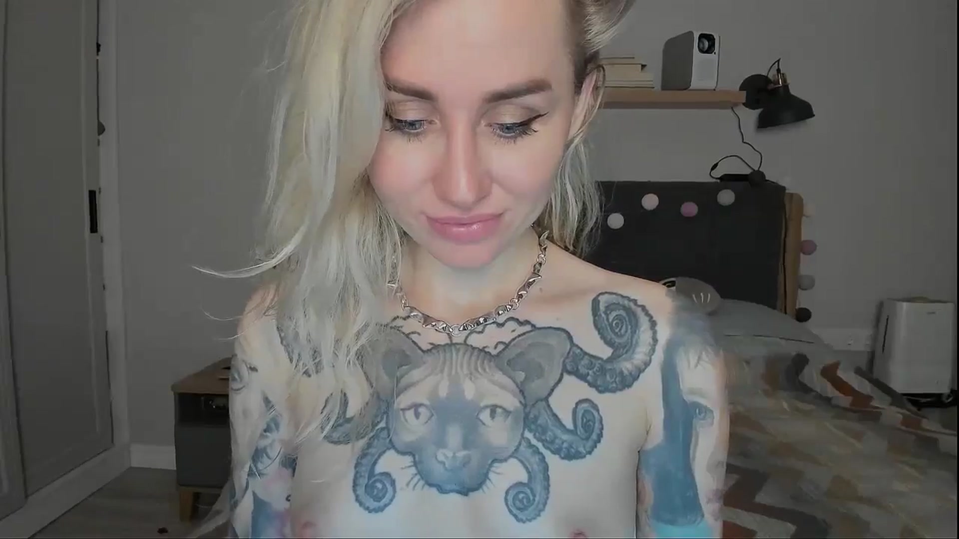 Gallery image thumbnail from Alexa_Smithhh's myfreecams stream on, 10/27/2024, 21:25 image 15 of 20