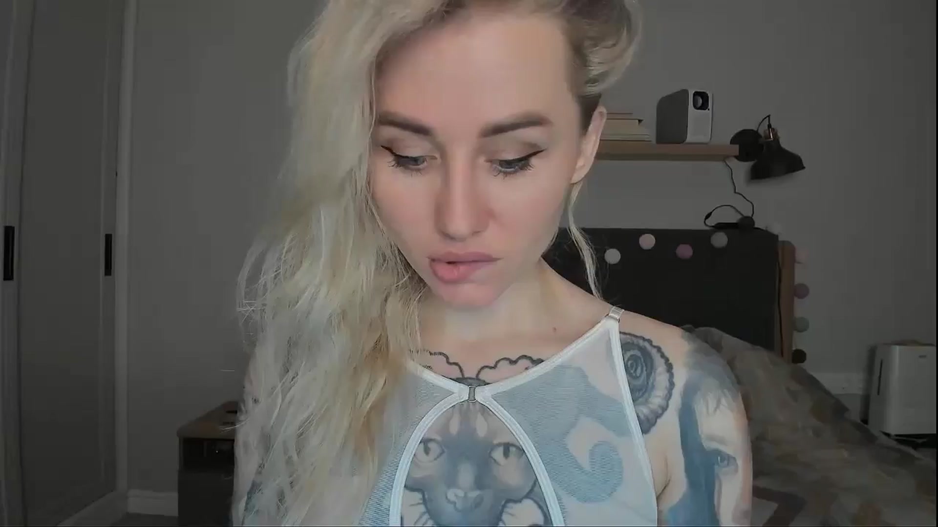 Gallery image thumbnail from Alexa_Smithhh's myfreecams stream on, 10/28/2024, 19:54 image 1 of 20
