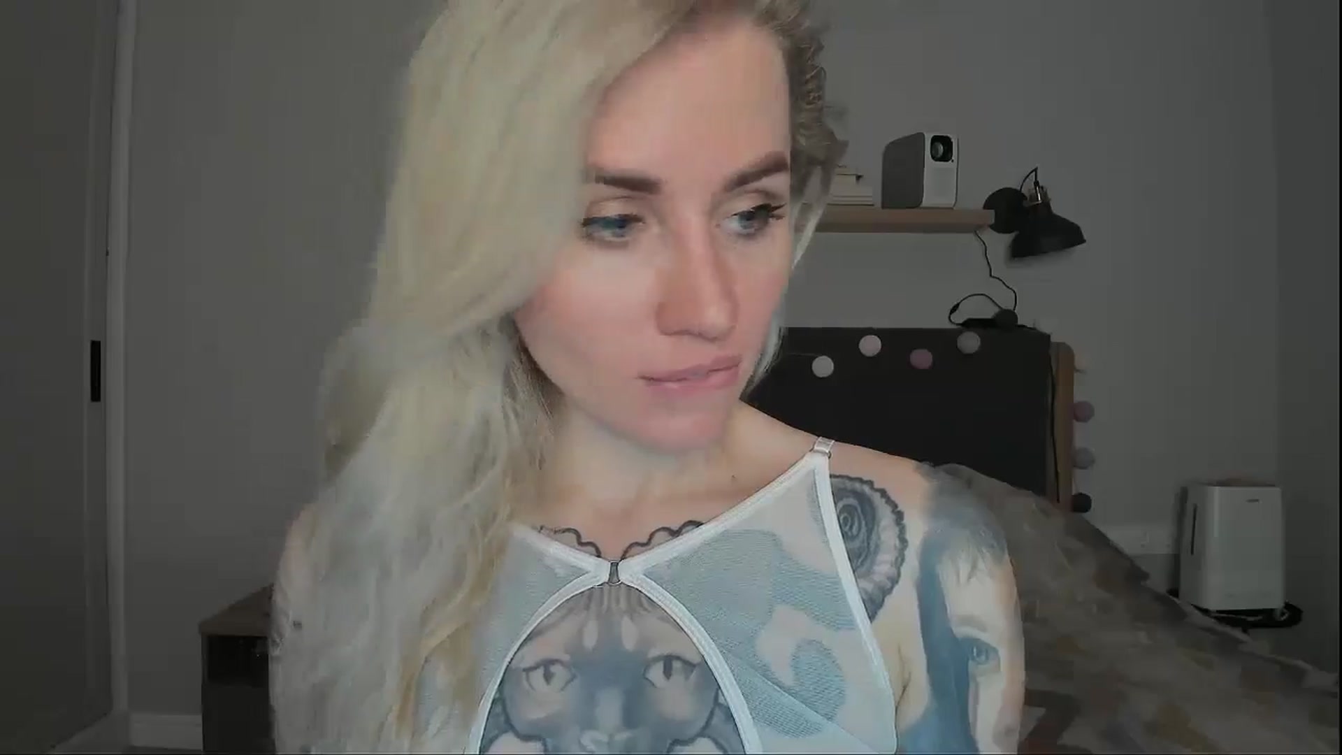Gallery image thumbnail from Alexa_Smithhh's myfreecams stream on, 10/28/2024, 19:54 image 18 of 20