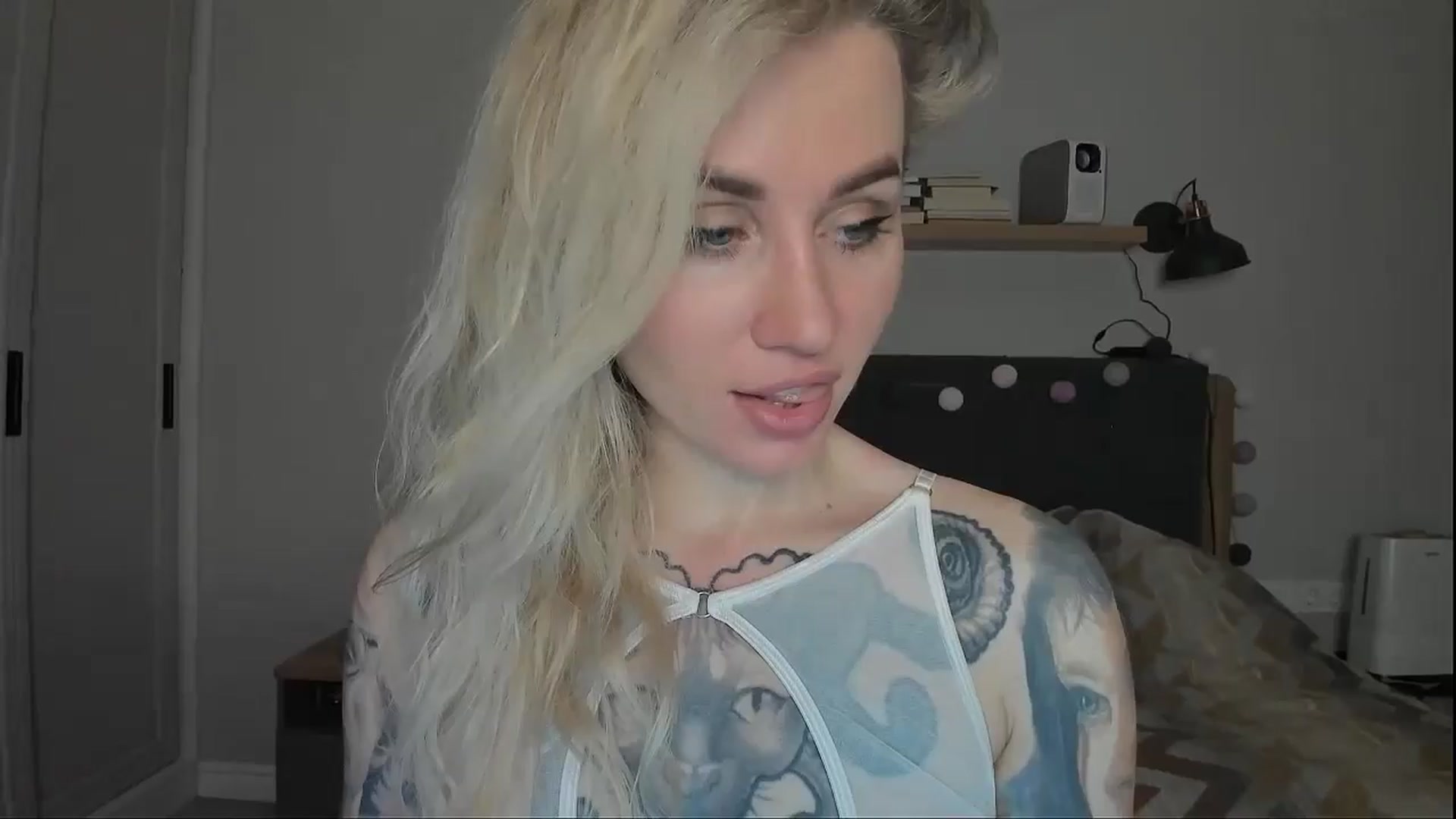 Gallery image thumbnail from Alexa_Smithhh's myfreecams stream on, 10/28/2024, 19:54 image 3 of 20