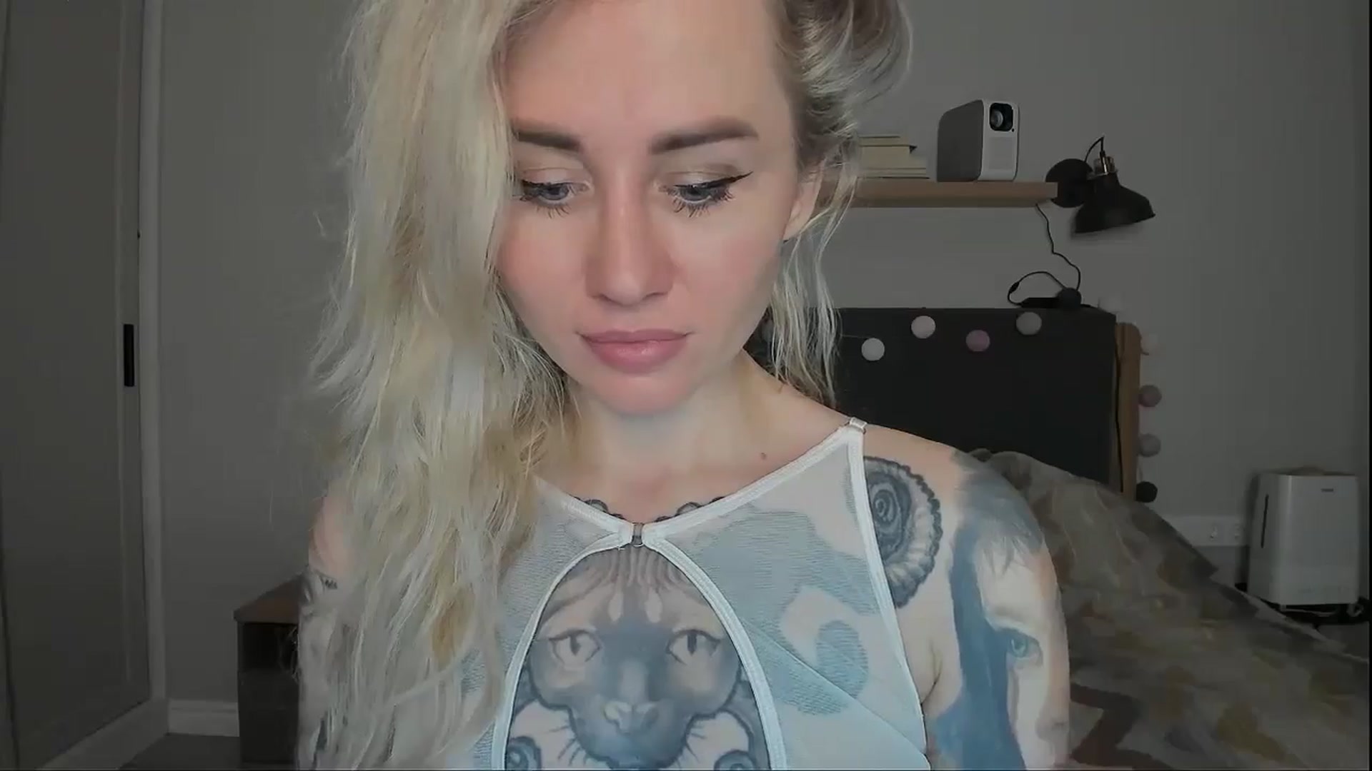 Gallery image thumbnail from Alexa_Smithhh's myfreecams stream on, 10/28/2024, 19:54 image 16 of 20