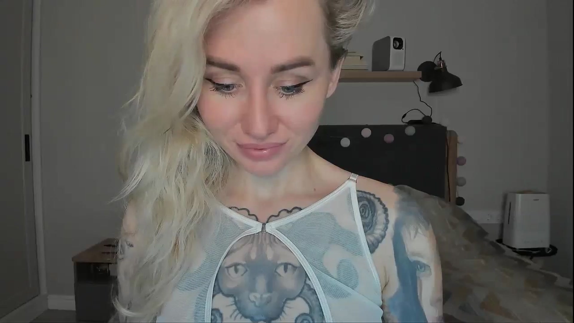 Gallery image thumbnail from Alexa_Smithhh's myfreecams stream on, 10/28/2024, 19:54 image 11 of 20