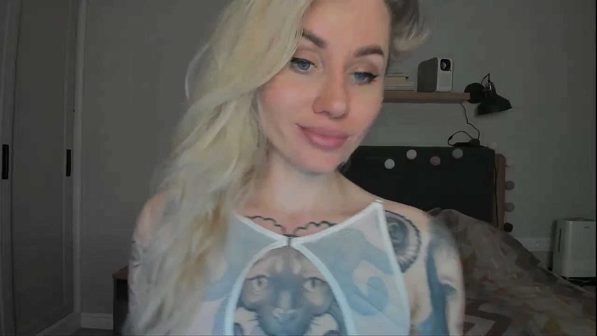 Gallery image thumbnail from Alexa_Smithhh's myfreecams stream on, 10/28/2024, 19:54 image 4 of 20