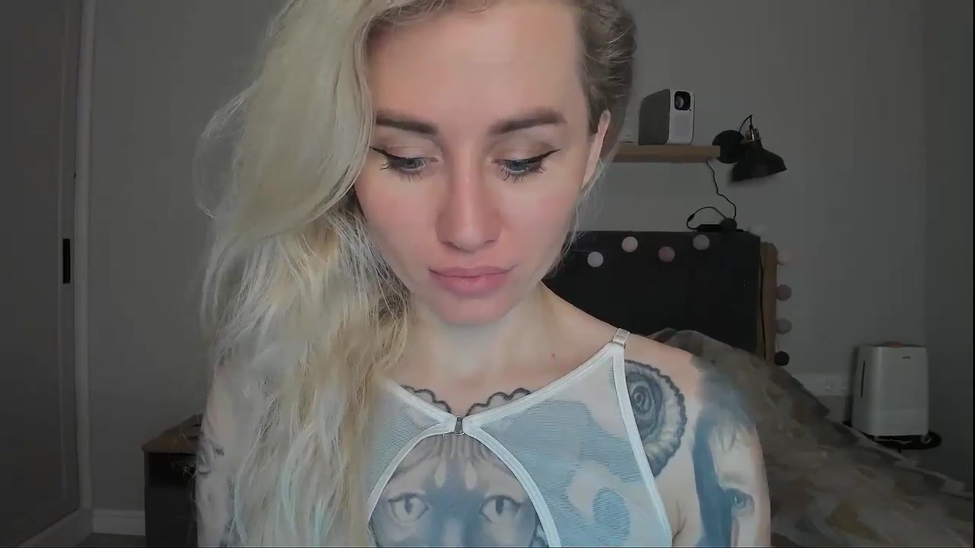 Gallery image thumbnail from Alexa_Smithhh's myfreecams stream on, 10/28/2024, 21:39 image 4 of 20
