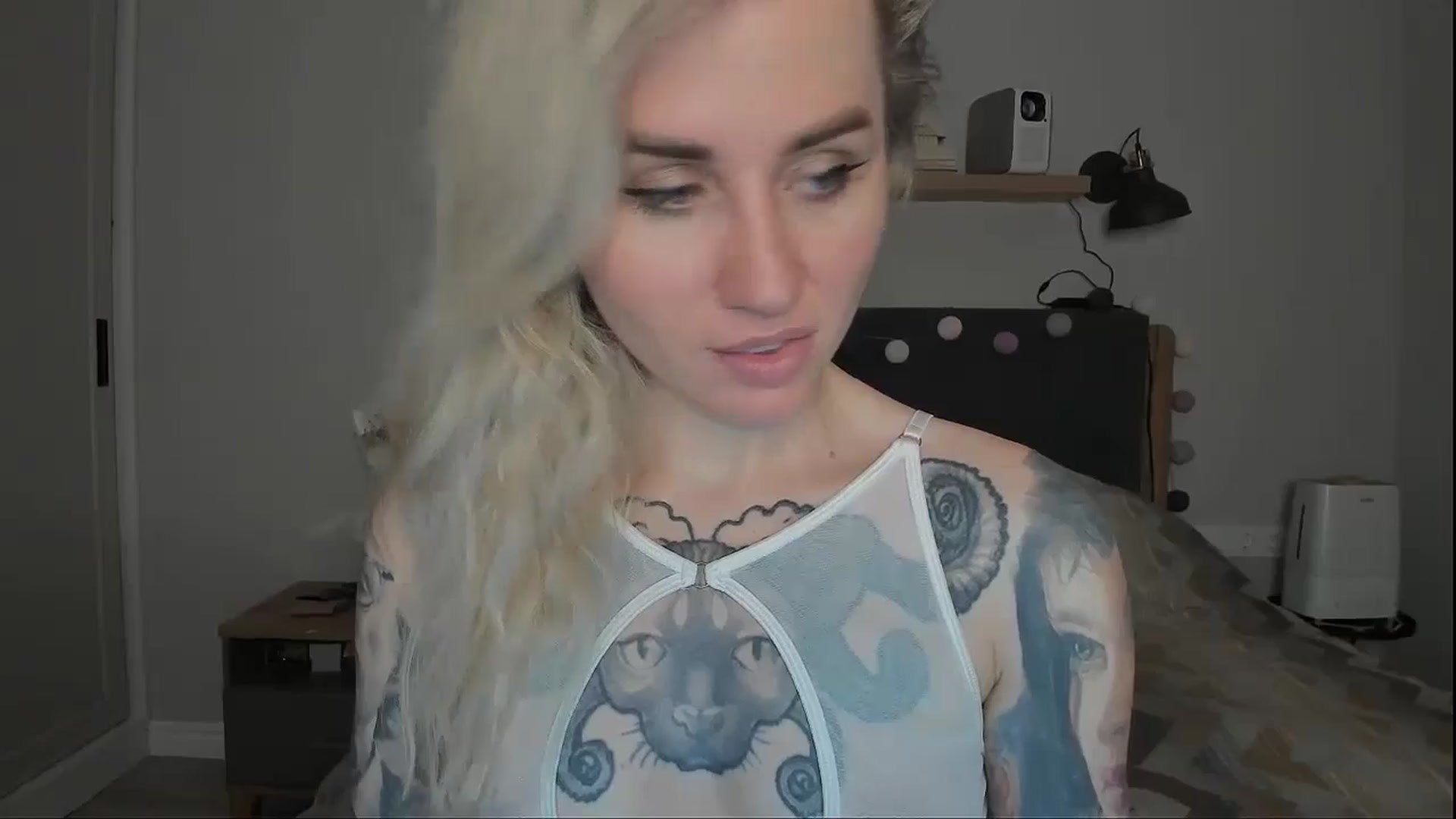 Gallery image thumbnail from Alexa_Smithhh's myfreecams stream on, 10/28/2024, 21:39 image 18 of 20