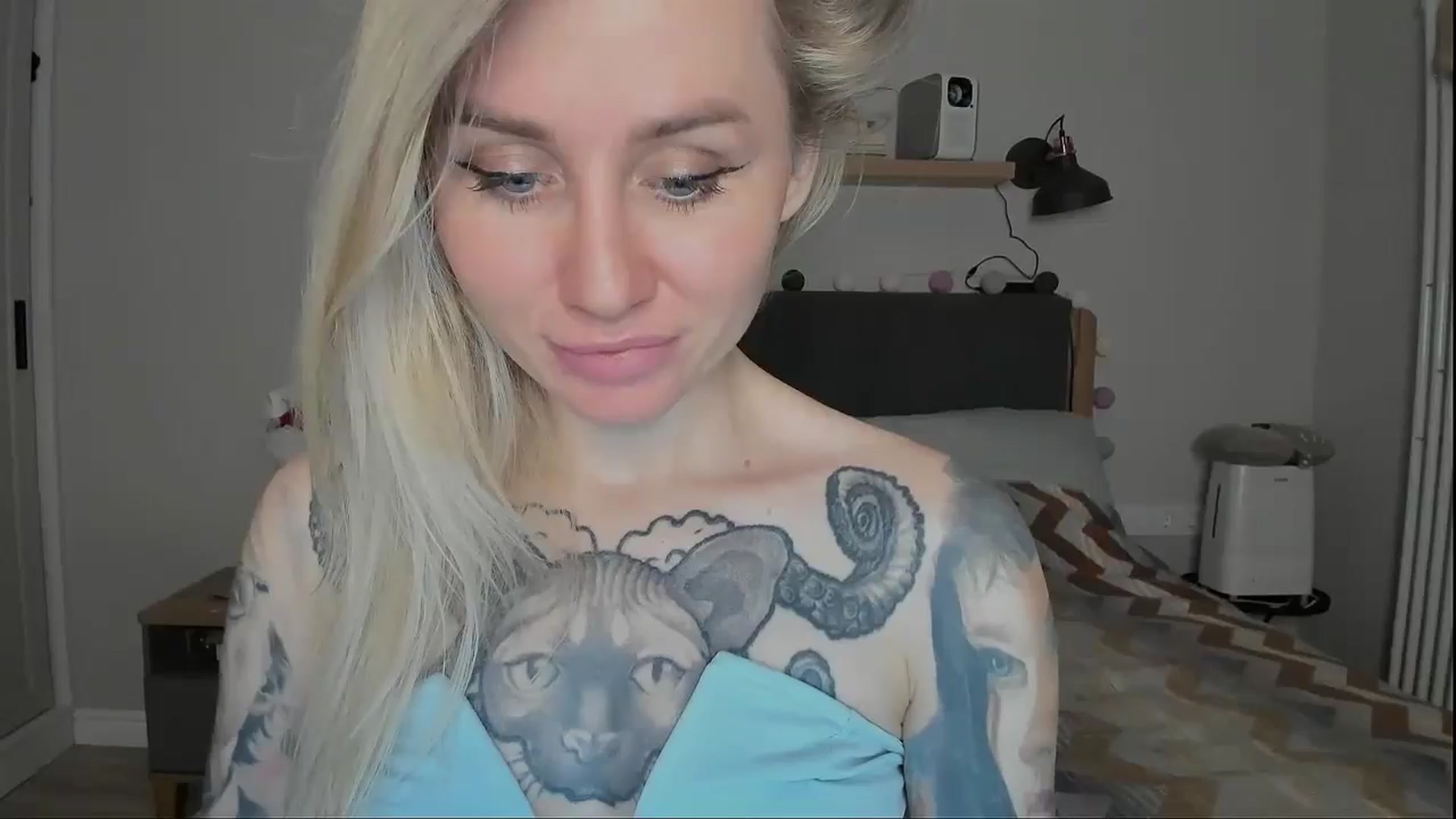 Gallery image thumbnail from Alexa_Smithhh's myfreecams stream on, 10/31/2024, 20:04 image 16 of 20