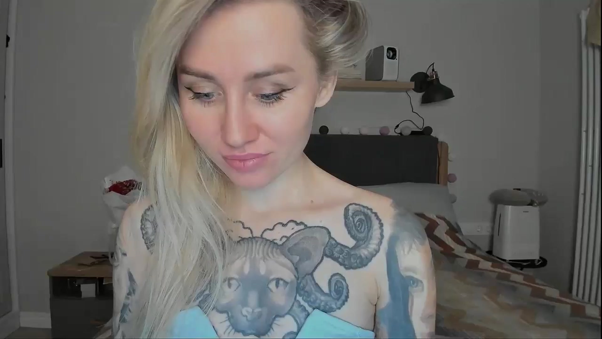 Gallery image thumbnail from Alexa_Smithhh's myfreecams stream on, 10/31/2024, 20:04 image 4 of 20
