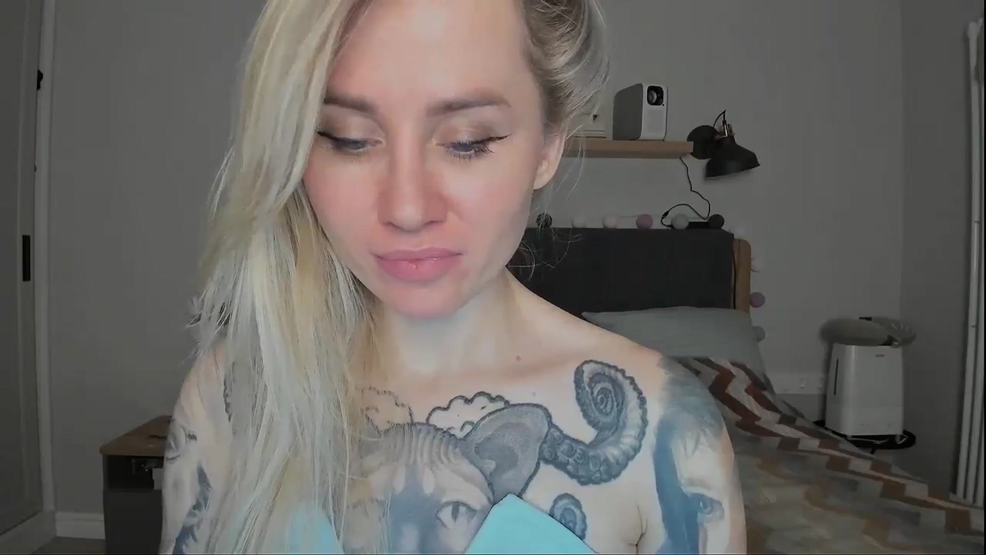 Gallery image thumbnail from Alexa_Smithhh's myfreecams stream on, 10/31/2024, 20:04 image 19 of 20