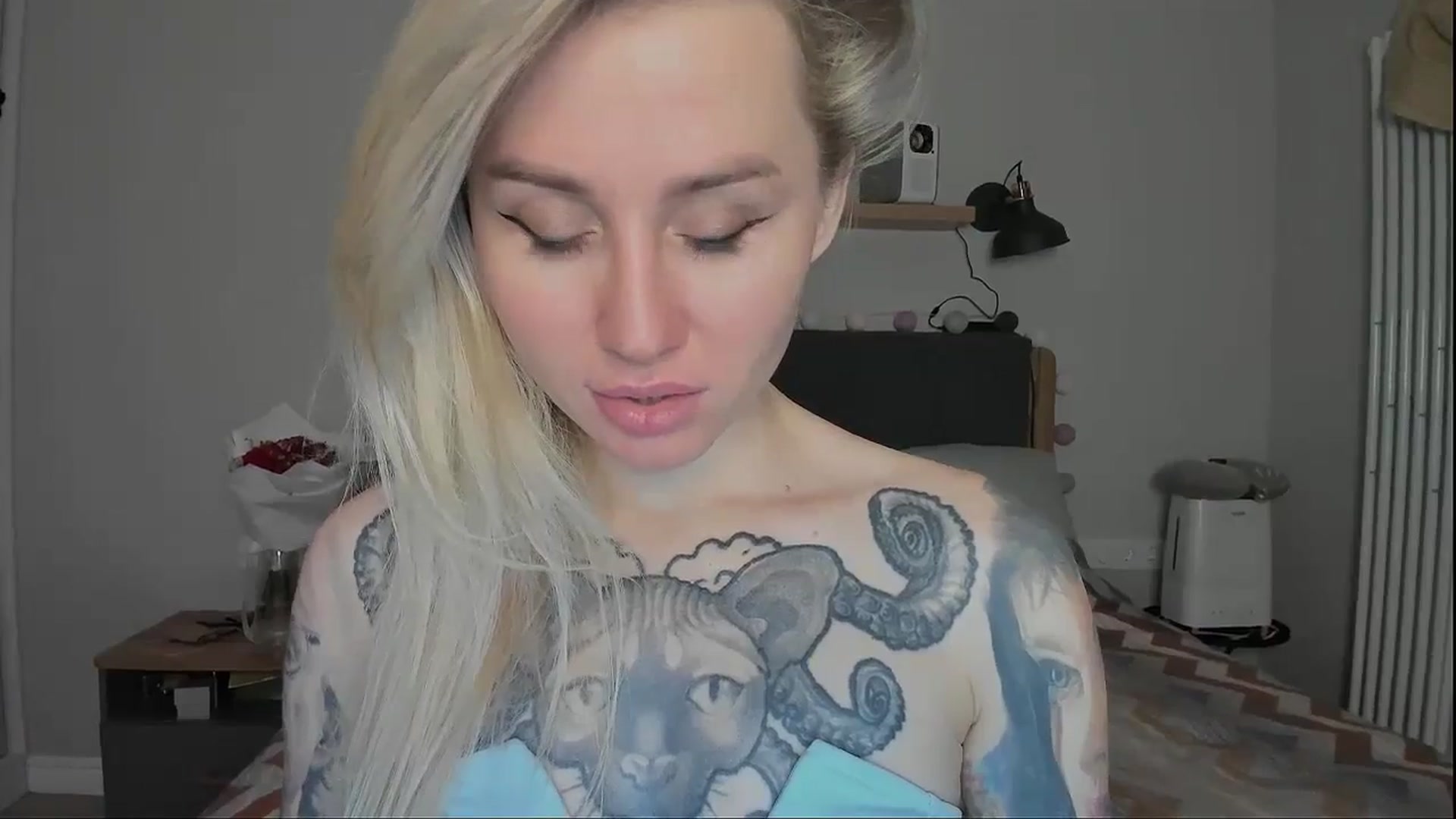 Gallery image thumbnail from Alexa_Smithhh's myfreecams stream on, 10/31/2024, 20:04 image 7 of 20