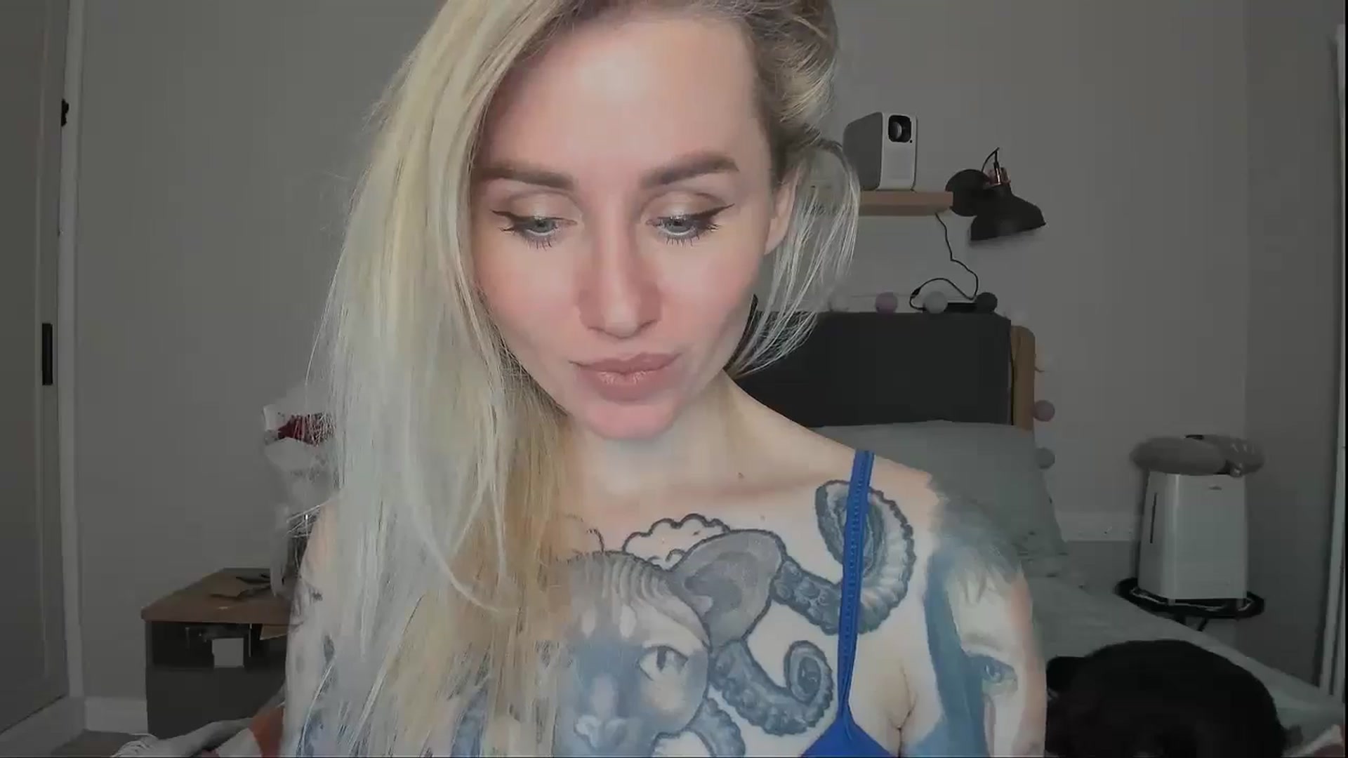Gallery image thumbnail from Alexa_Smithhh's myfreecams stream on, 11/01/2024, 19:29 image 18 of 20
