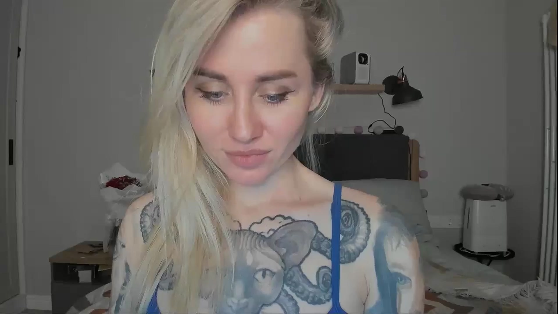 Gallery image thumbnail from Alexa_Smithhh's myfreecams stream on, 11/01/2024, 20:46 image 17 of 20