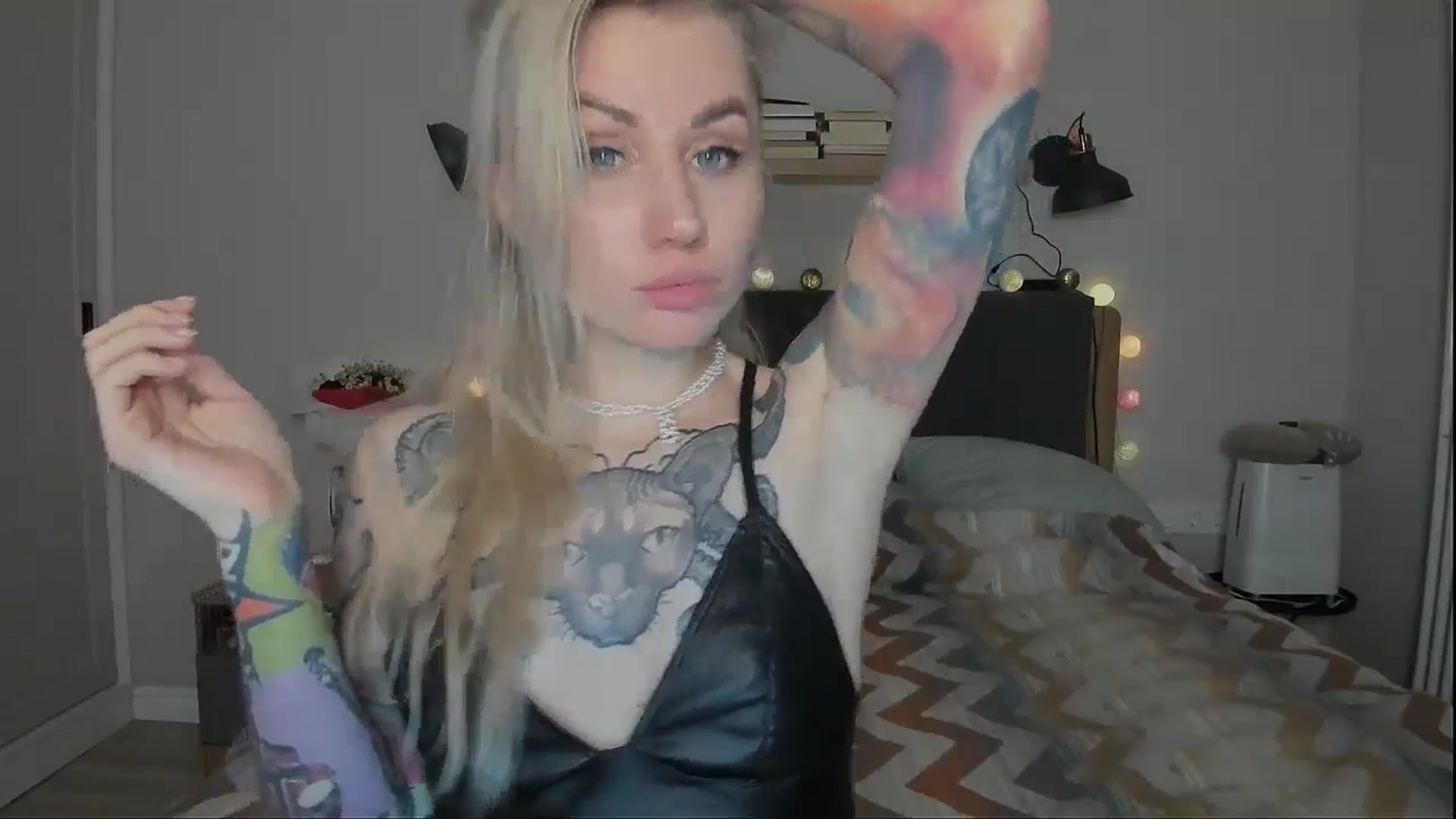 Gallery image thumbnail from Alexa_Smithhh's myfreecams stream on, 11/10/2024, 20:03 image 11 of 20