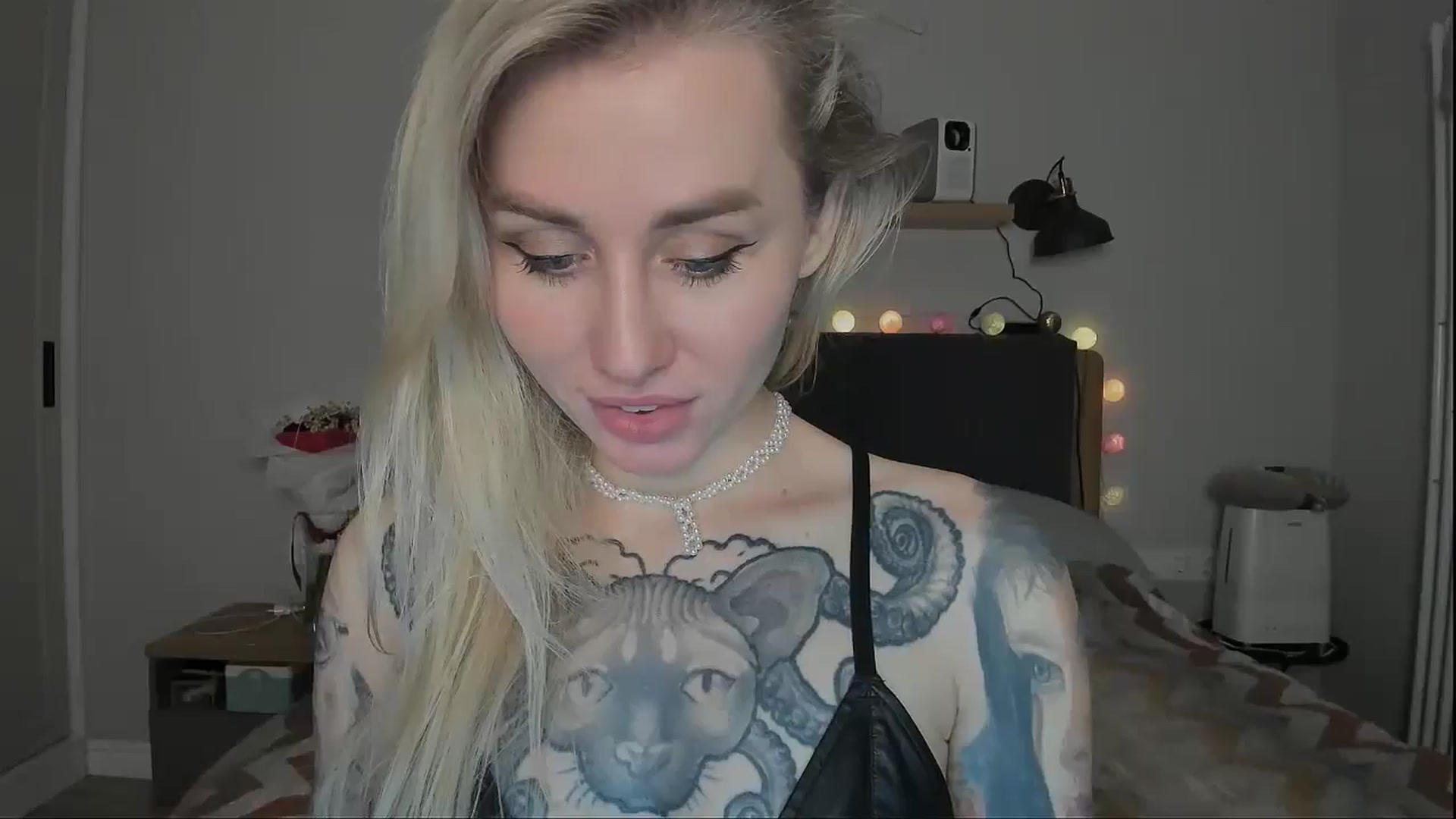 Gallery image thumbnail from Alexa_Smithhh's myfreecams stream on, 11/10/2024, 20:03 image 13 of 20
