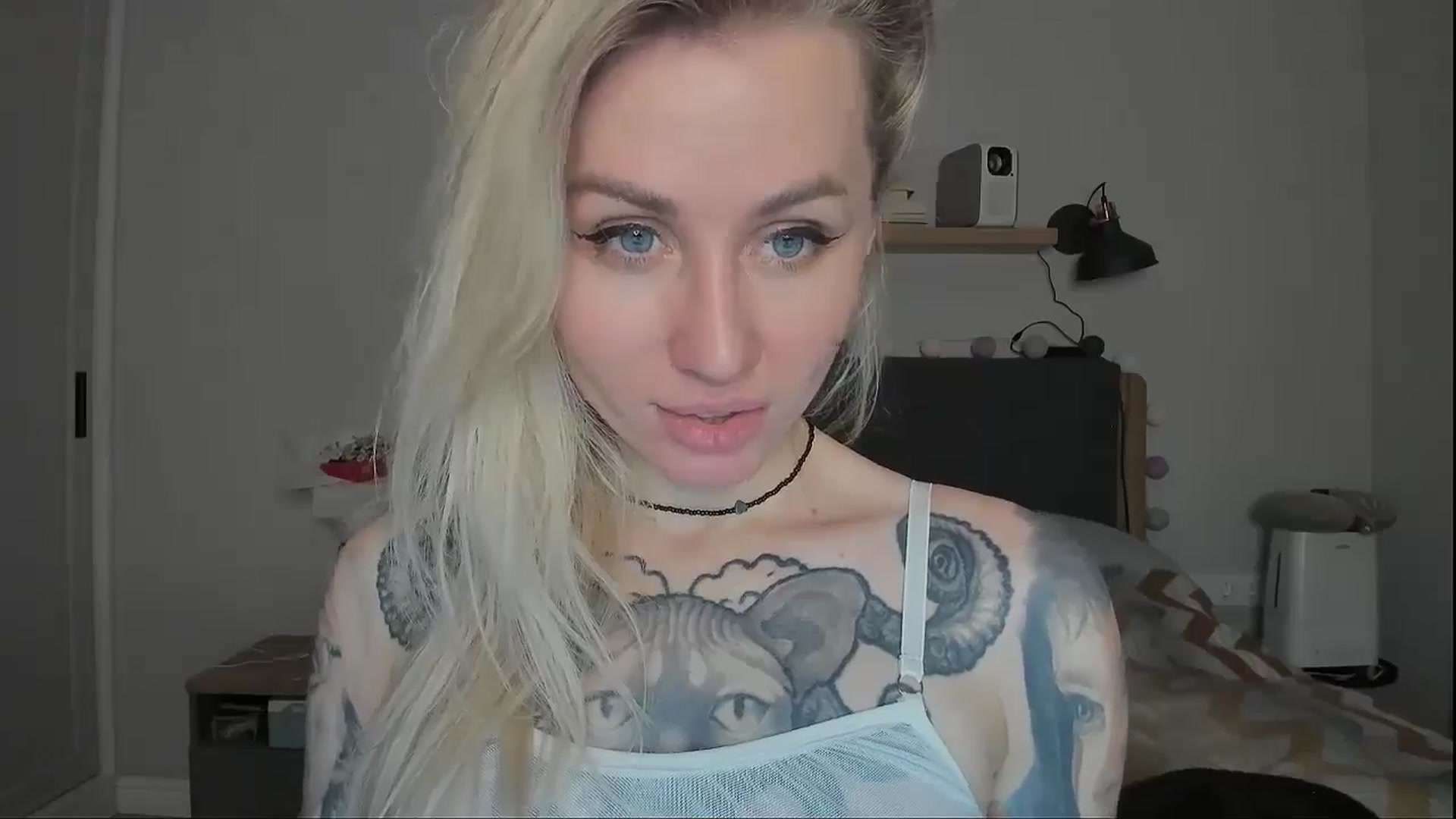 Gallery image thumbnail from Alexa_Smithhh's myfreecams stream on, 11/11/2024, 19:45 image 4 of 20