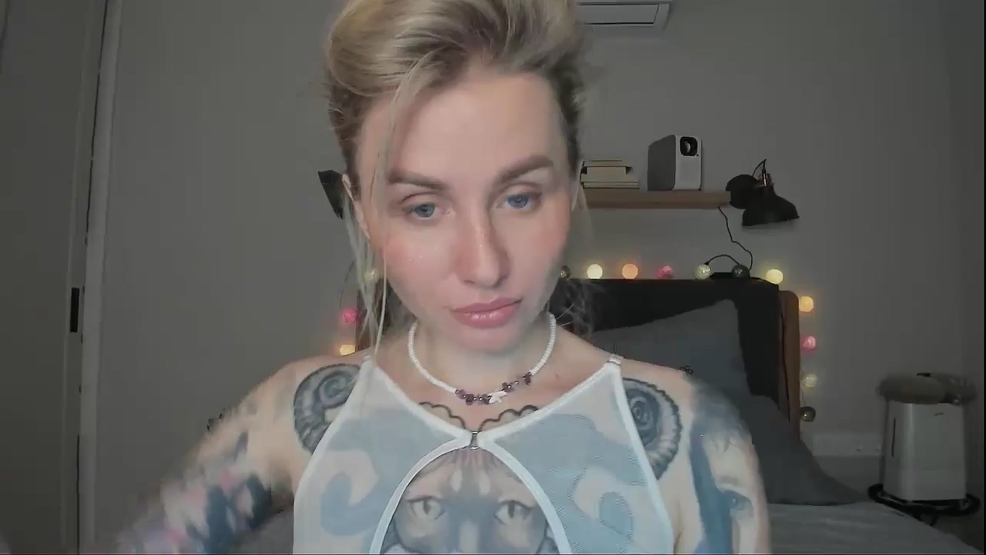 Gallery image thumbnail from Alexa_Smithhh's myfreecams stream on, 11/14/2024, 20:35 image 7 of 20
