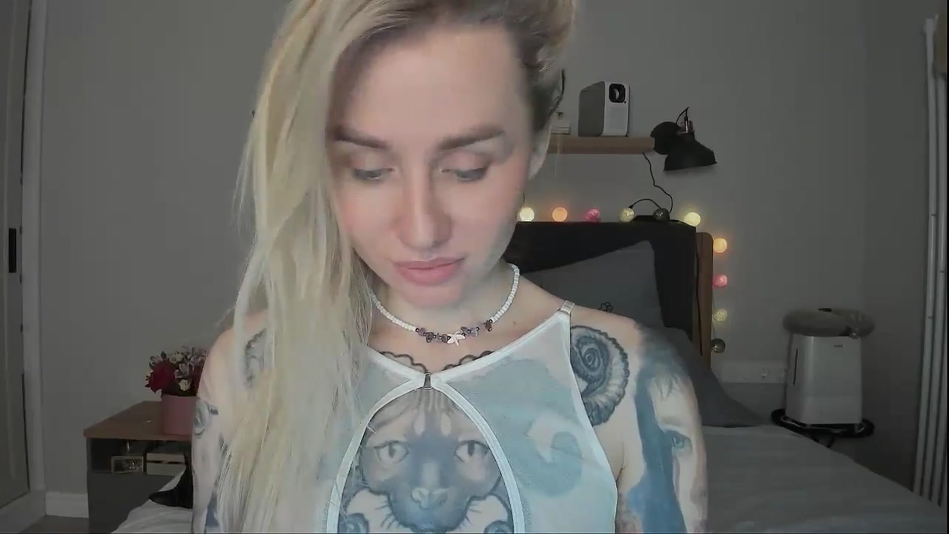 Gallery image thumbnail from Alexa_Smithhh's myfreecams stream on, 11/14/2024, 20:35 image 16 of 20