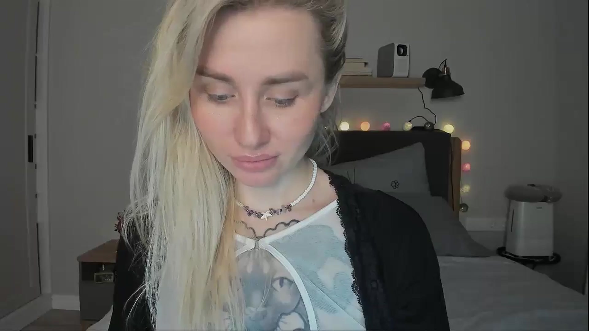 Gallery image thumbnail from Alexa_Smithhh's myfreecams stream on, 11/14/2024, 20:35 image 20 of 20