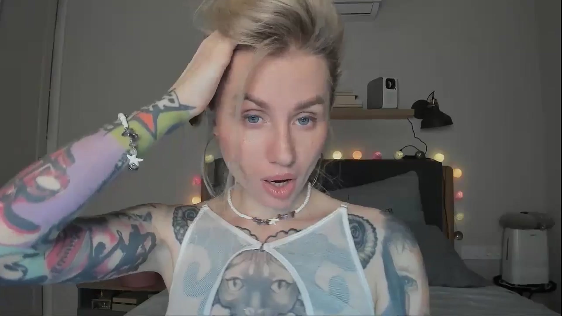 Gallery image thumbnail from Alexa_Smithhh's myfreecams stream on, 11/14/2024, 20:35 image 9 of 20