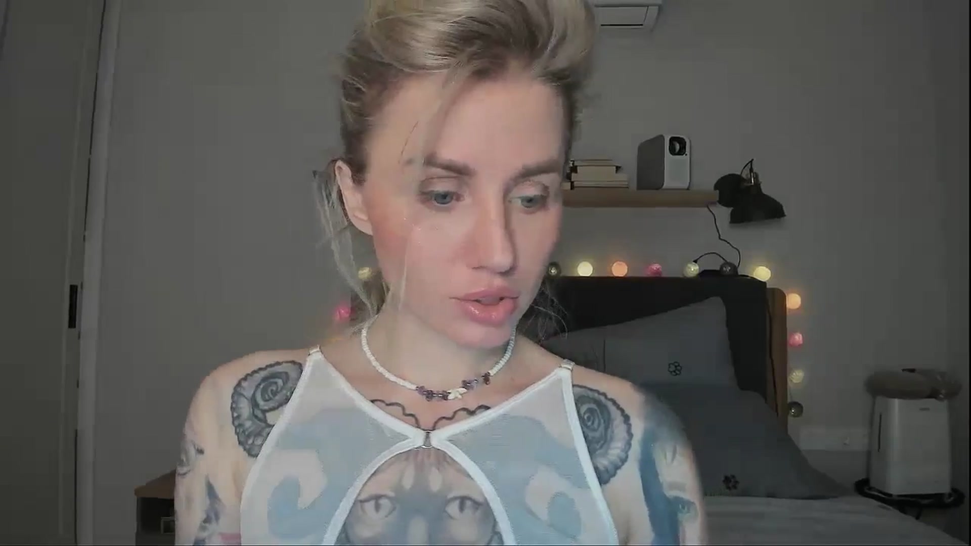 Gallery image thumbnail from Alexa_Smithhh's myfreecams stream on, 11/14/2024, 20:35 image 6 of 20