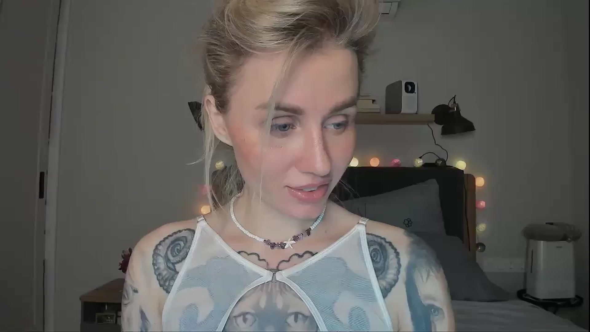 Gallery image thumbnail from Alexa_Smithhh's myfreecams stream on, 11/14/2024, 20:35 image 8 of 20