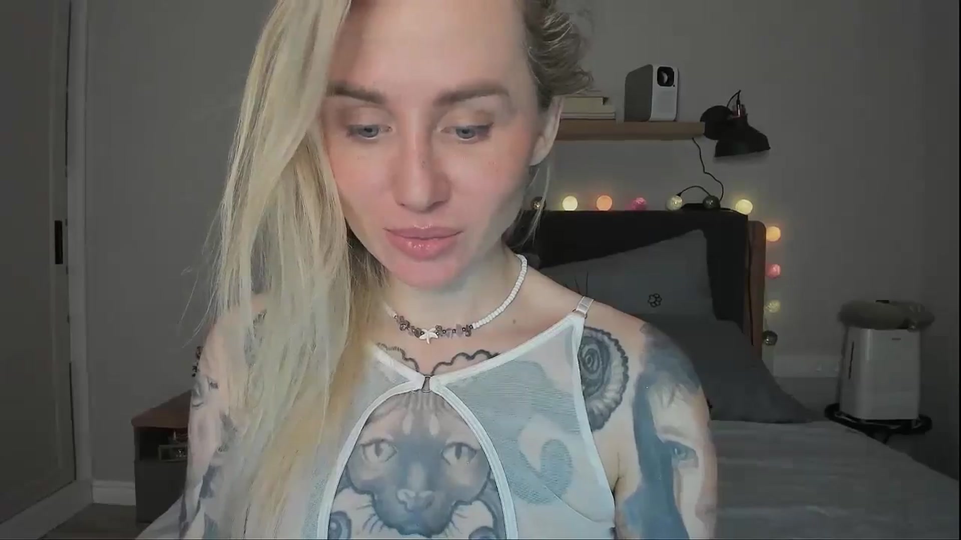 Gallery image thumbnail from Alexa_Smithhh's myfreecams stream on, 11/14/2024, 20:35 image 12 of 20