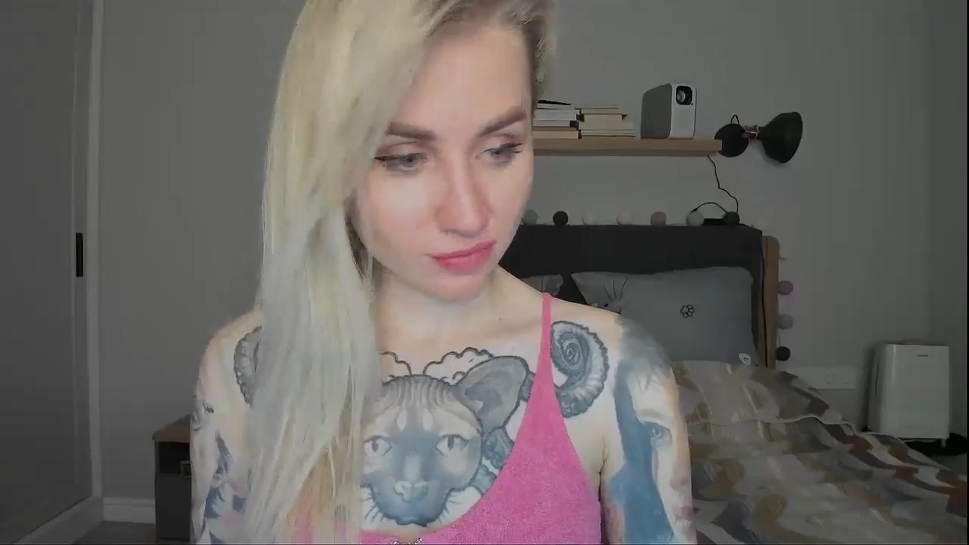 Gallery image thumbnail from Alexa_Smithhh's myfreecams stream on, 11/15/2024, 19:23 image 6 of 20