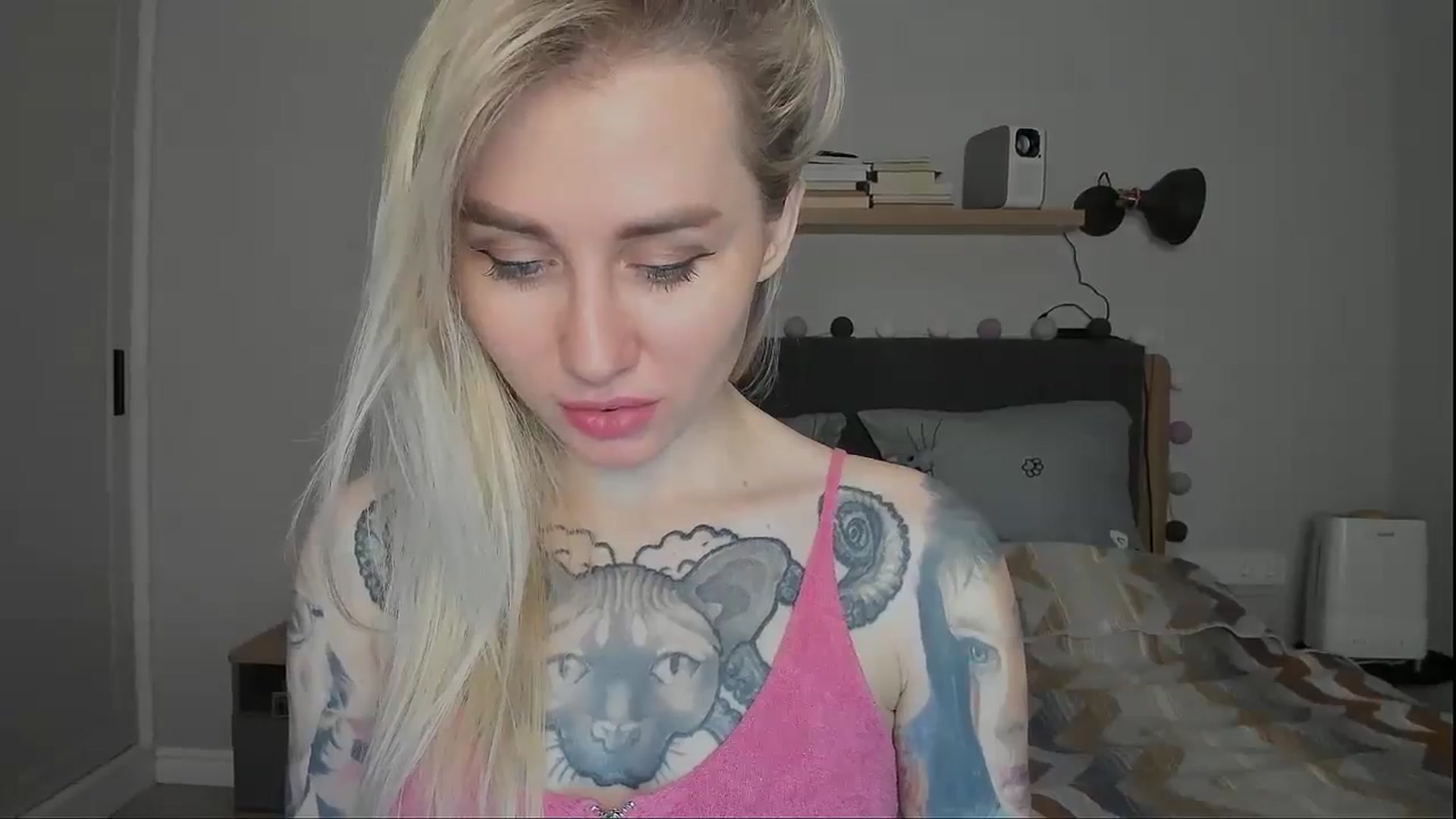 Gallery image thumbnail from Alexa_Smithhh's myfreecams stream on, 11/15/2024, 19:23 image 7 of 20