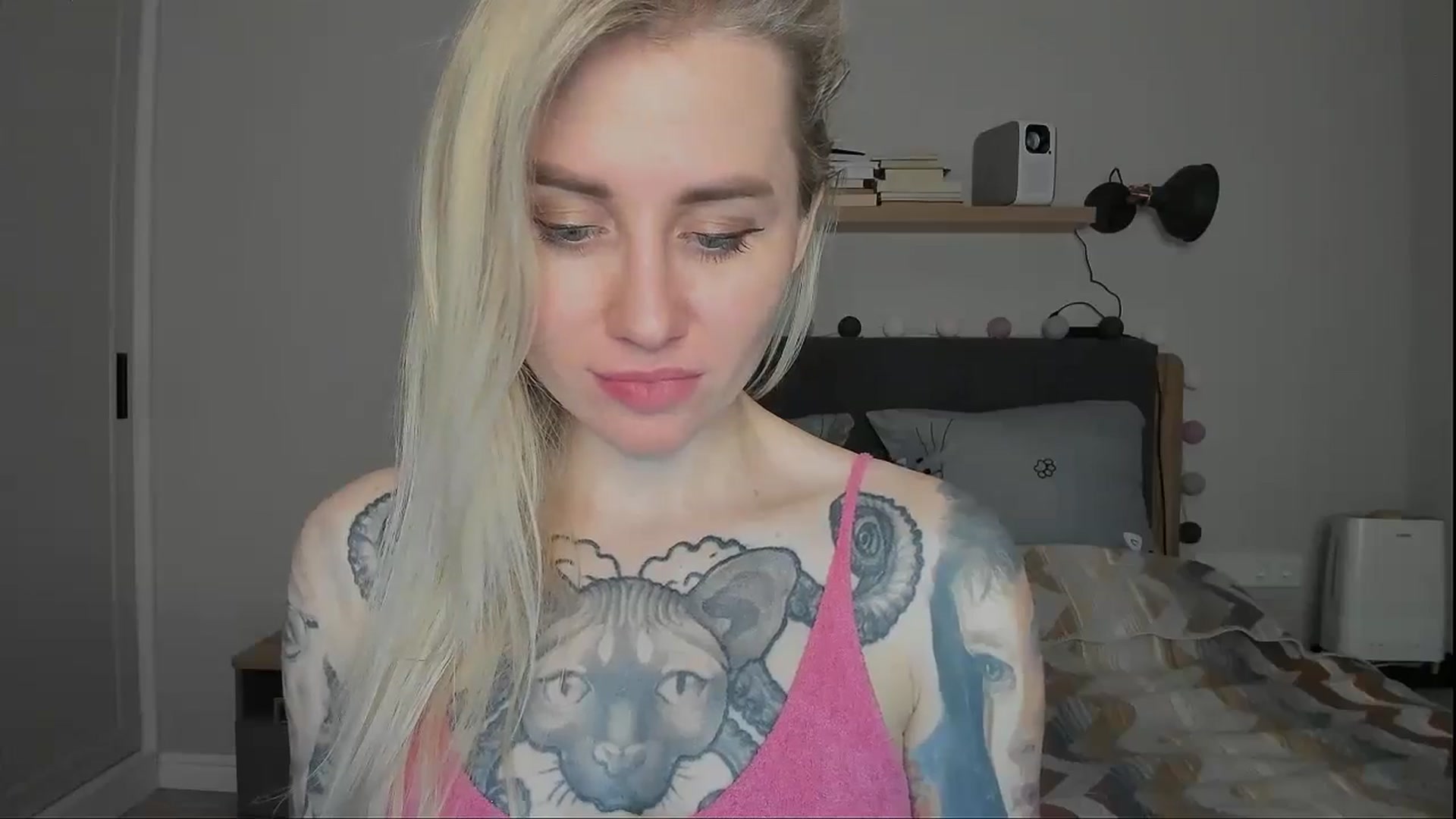 Gallery image thumbnail from Alexa_Smithhh's myfreecams stream on, 11/15/2024, 19:23 image 14 of 20
