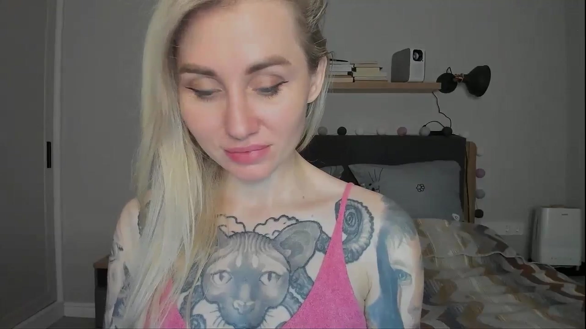 Gallery image thumbnail from Alexa_Smithhh's myfreecams stream on, 11/15/2024, 19:23 image 13 of 20