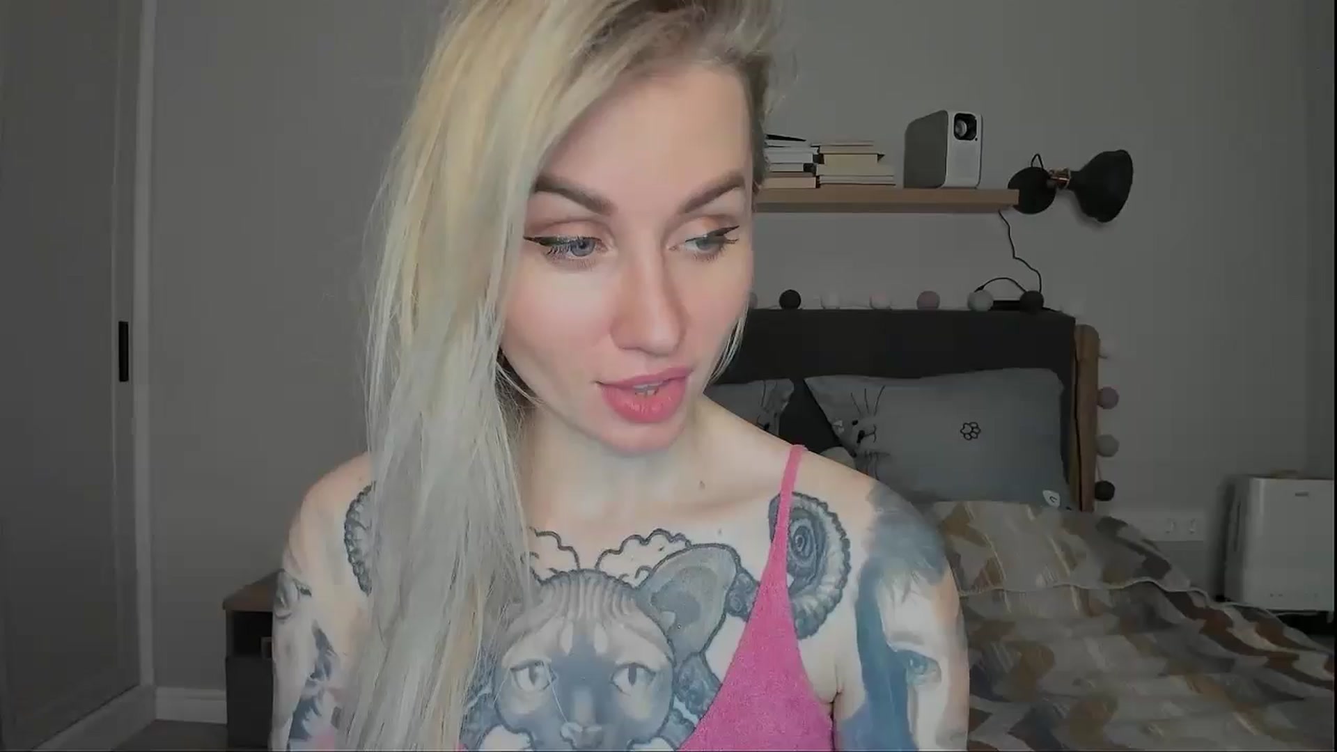Gallery image thumbnail from Alexa_Smithhh's myfreecams stream on, 11/15/2024, 19:23 image 11 of 20