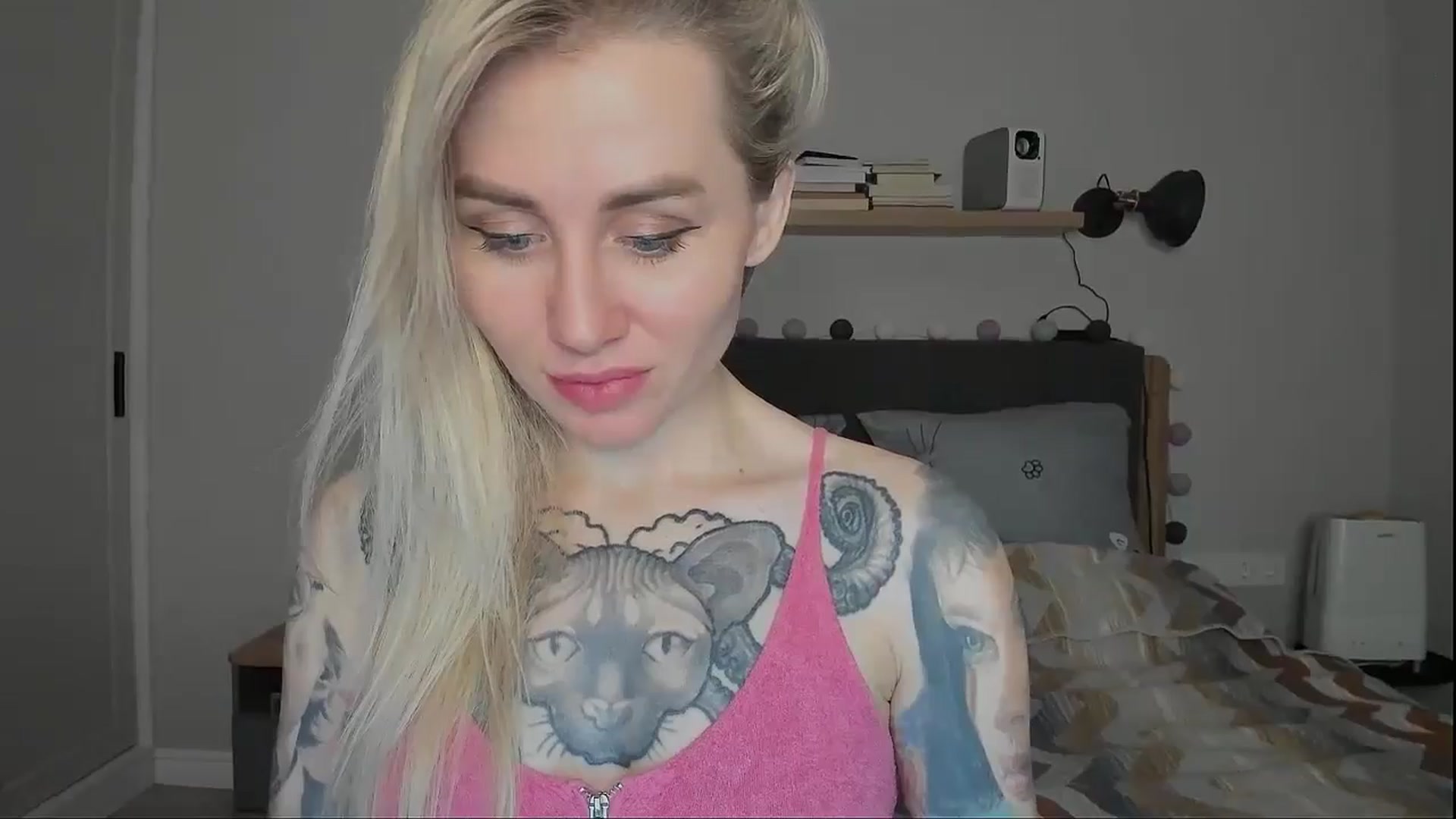 Gallery image thumbnail from Alexa_Smithhh's myfreecams stream on, 11/15/2024, 19:23 image 5 of 20