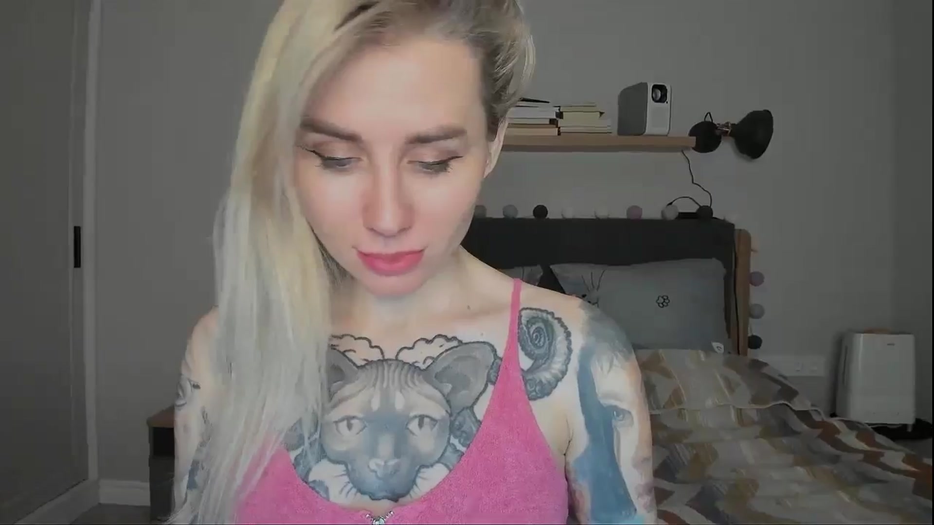Gallery image thumbnail from Alexa_Smithhh's myfreecams stream on, 11/15/2024, 19:23 image 4 of 20