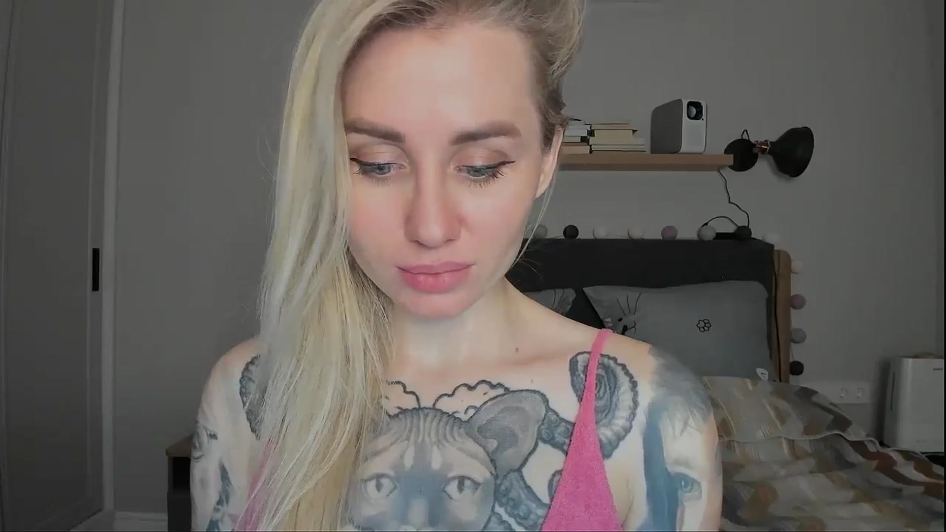 Gallery image thumbnail from Alexa_Smithhh's myfreecams stream on, 11/15/2024, 20:06 image 18 of 20