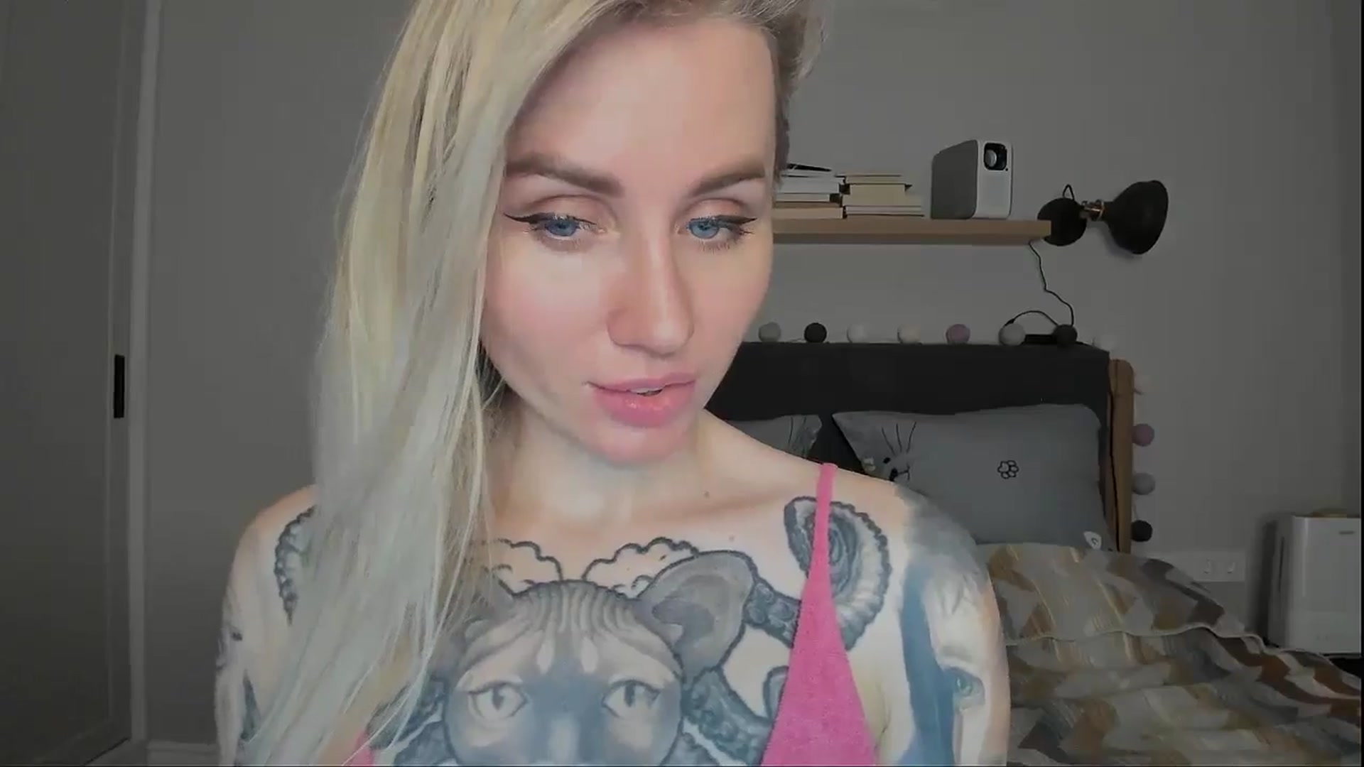 Gallery image thumbnail from Alexa_Smithhh's myfreecams stream on, 11/15/2024, 20:06 image 11 of 20