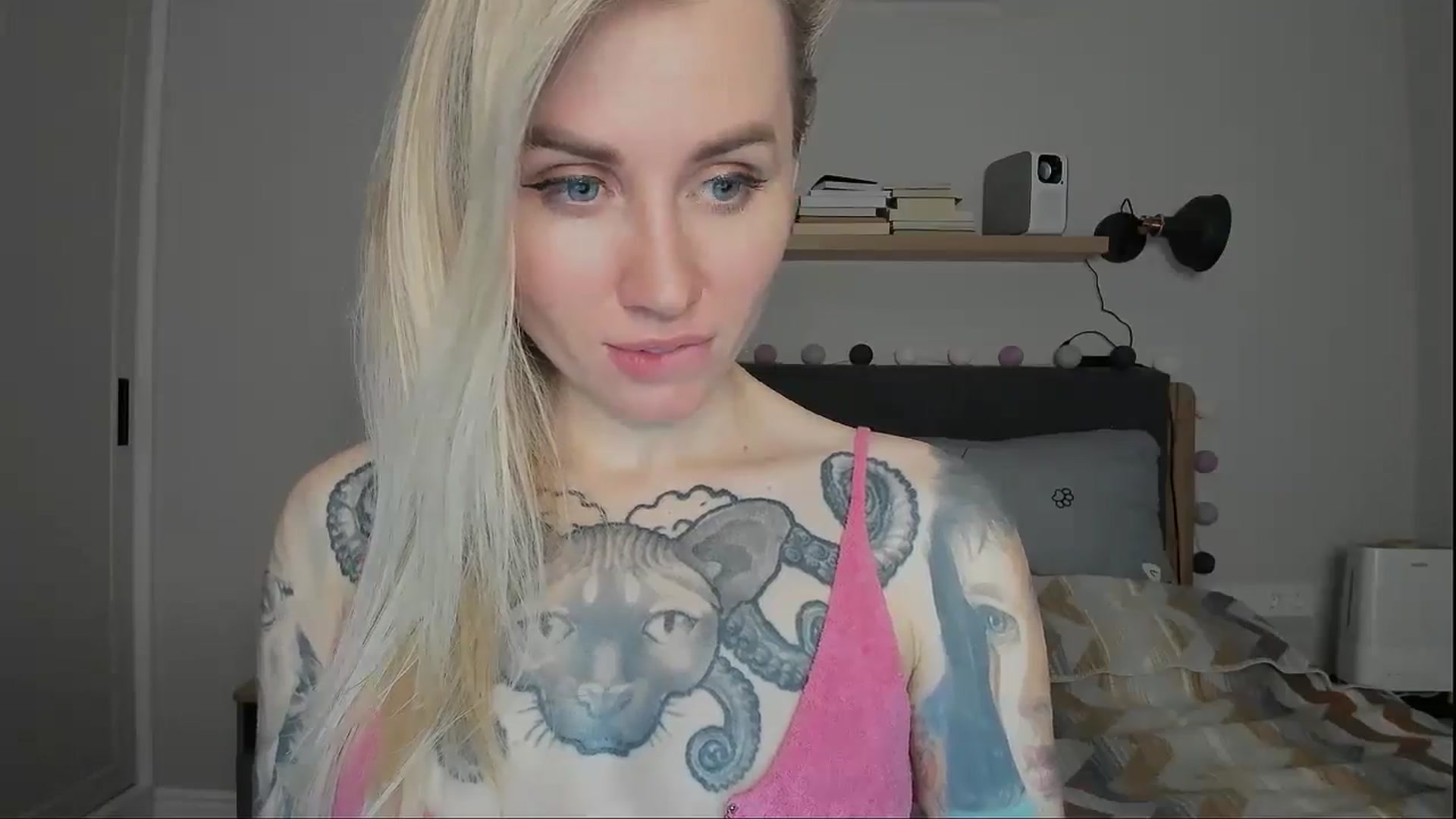 Gallery image thumbnail from Alexa_Smithhh's myfreecams stream on, 11/15/2024, 20:06 image 7 of 20