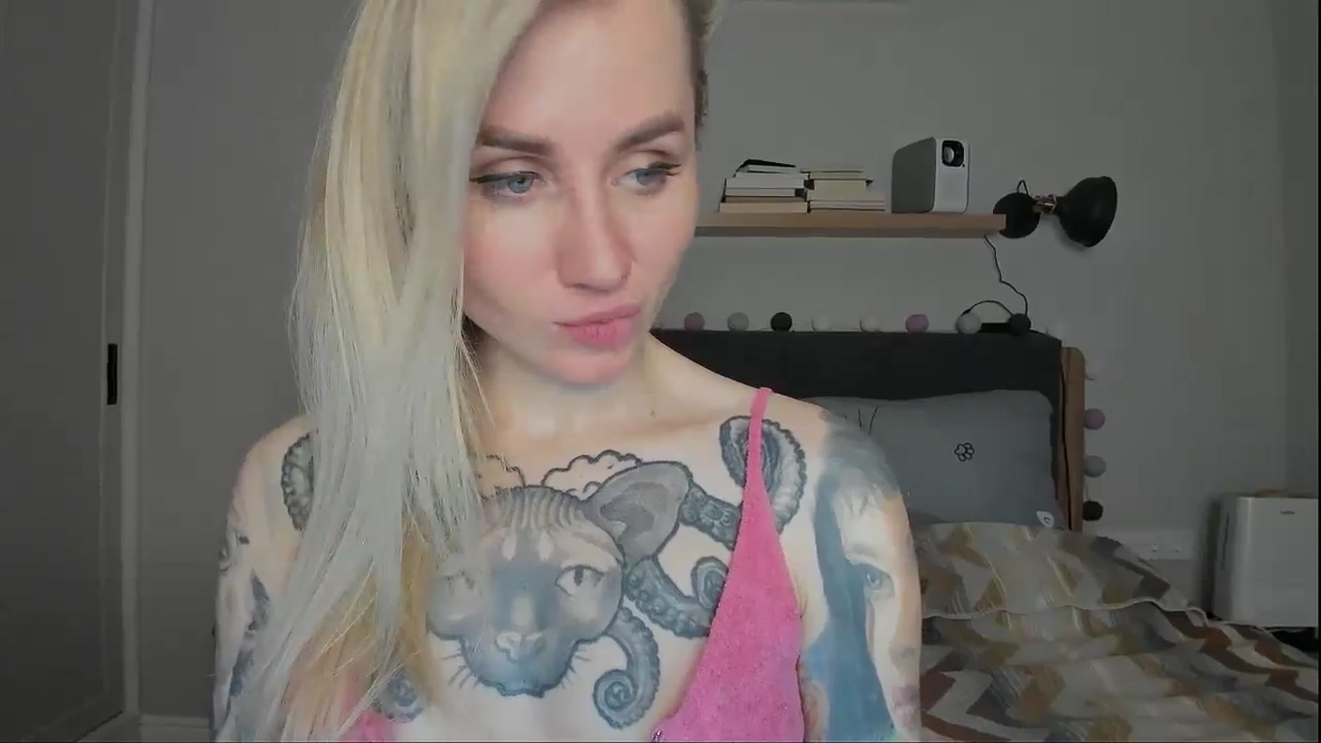 Gallery image thumbnail from Alexa_Smithhh's myfreecams stream on, 11/15/2024, 20:06 image 8 of 20