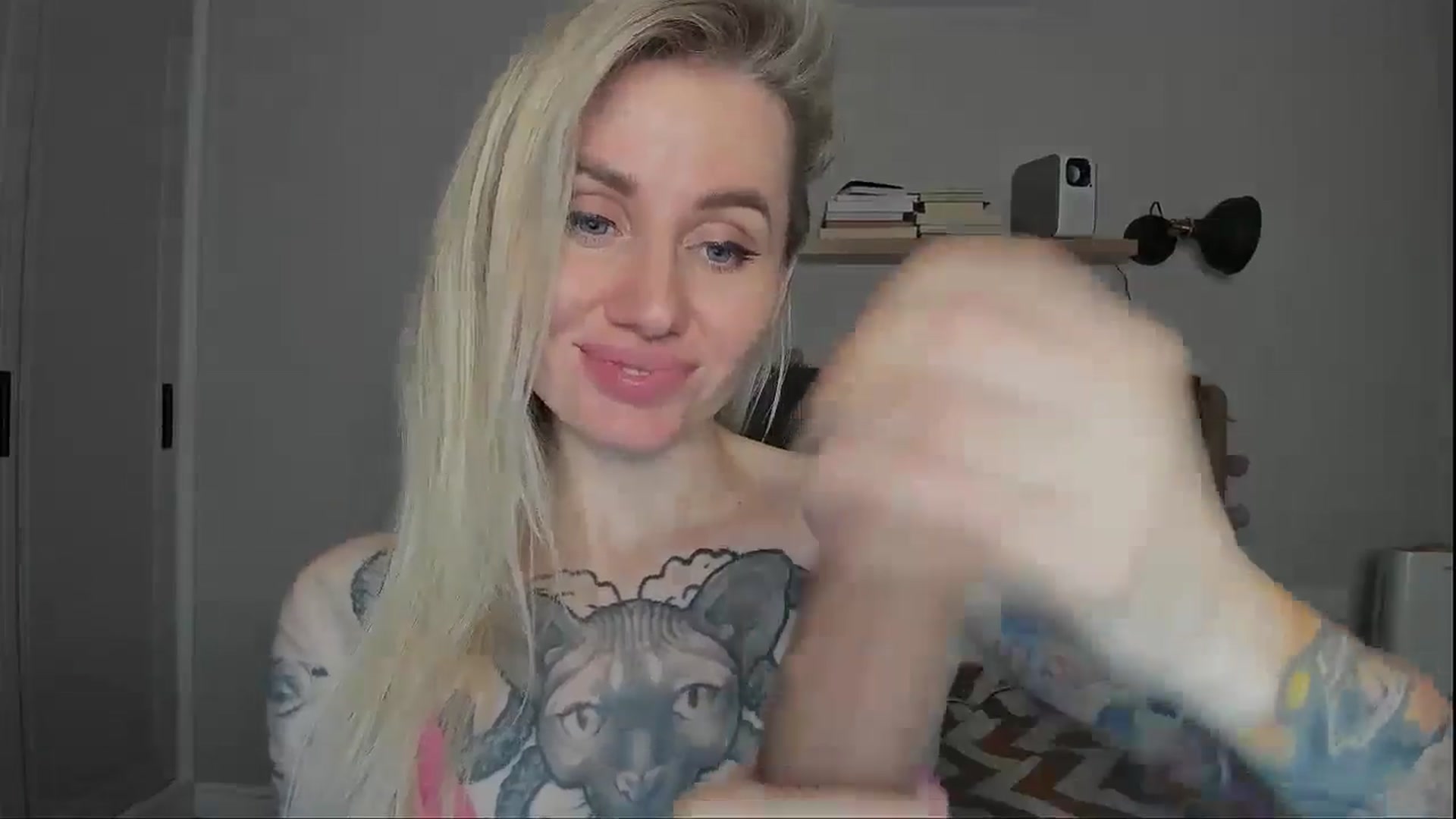 Gallery image thumbnail from Alexa_Smithhh's myfreecams stream on, 11/15/2024, 20:06 image 15 of 20