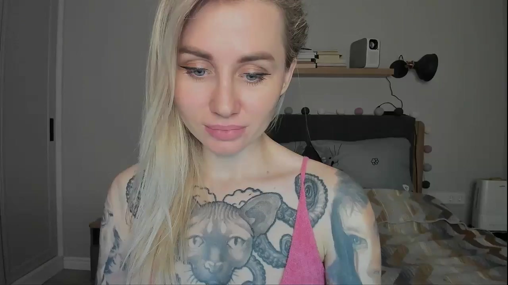 Gallery image thumbnail from Alexa_Smithhh's myfreecams stream on, 11/15/2024, 20:42 image 7 of 20