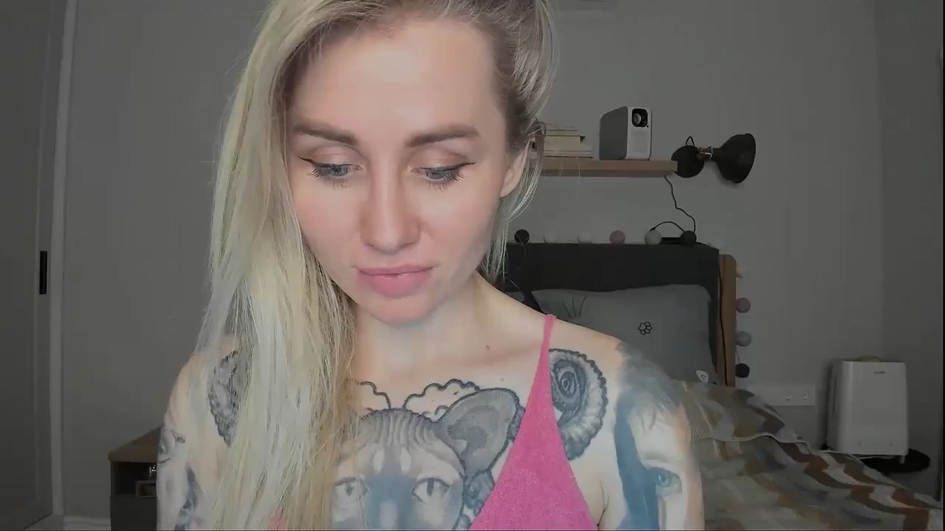 Gallery image thumbnail from Alexa_Smithhh's myfreecams stream on, 11/15/2024, 21:34 image 12 of 20