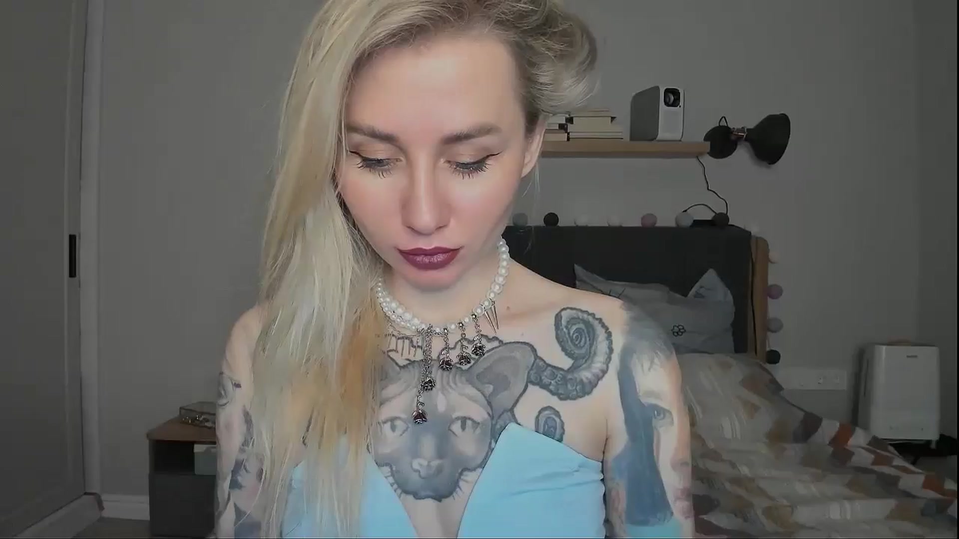 Gallery image thumbnail from Alexa_Smithhh's myfreecams stream on, 11/17/2024, 21:09 image 1 of 20