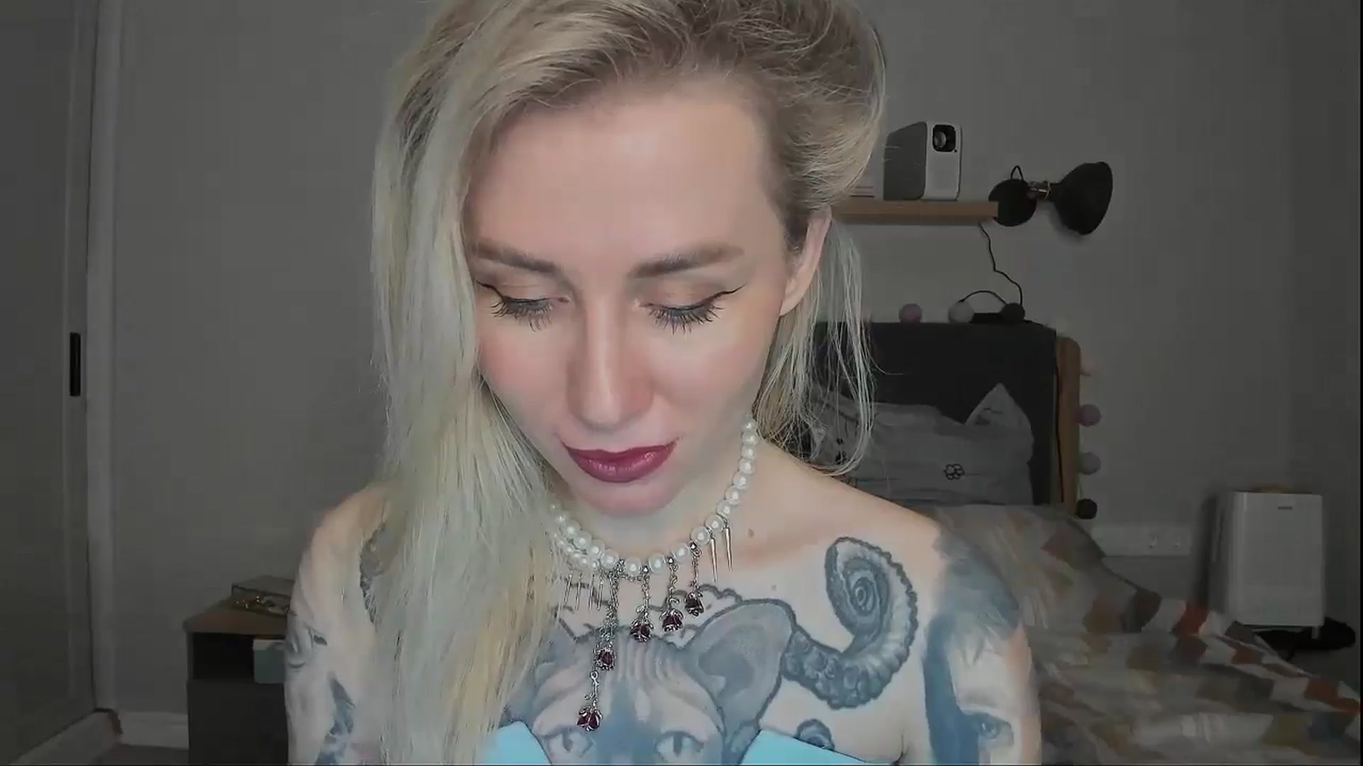 Gallery image thumbnail from Alexa_Smithhh's myfreecams stream on, 11/17/2024, 21:09 image 11 of 20