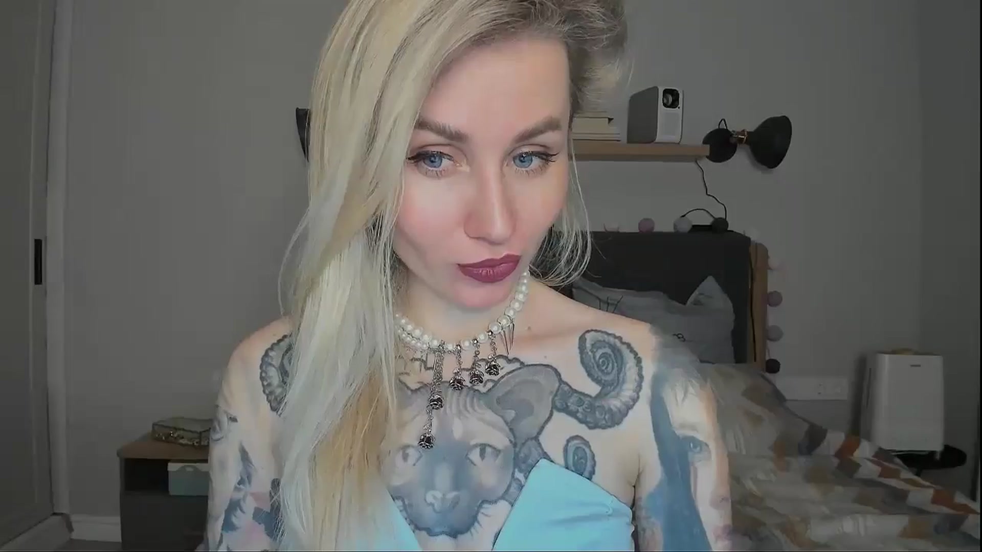 Gallery image thumbnail from Alexa_Smithhh's myfreecams stream on, 11/17/2024, 21:09 image 16 of 20