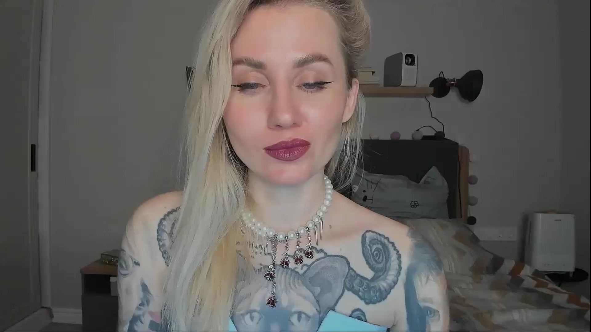 Gallery image thumbnail from Alexa_Smithhh's myfreecams stream on, 11/17/2024, 21:09 image 10 of 20
