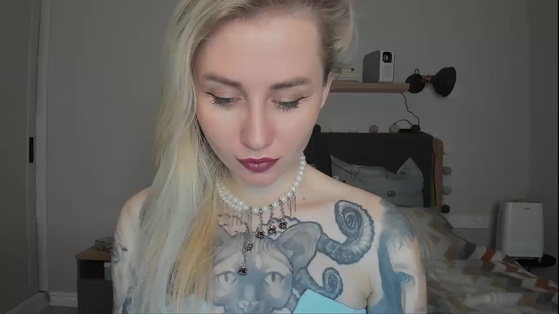 Gallery image thumbnail from Alexa_Smithhh's myfreecams stream on, 11/17/2024, 21:09 image 7 of 20