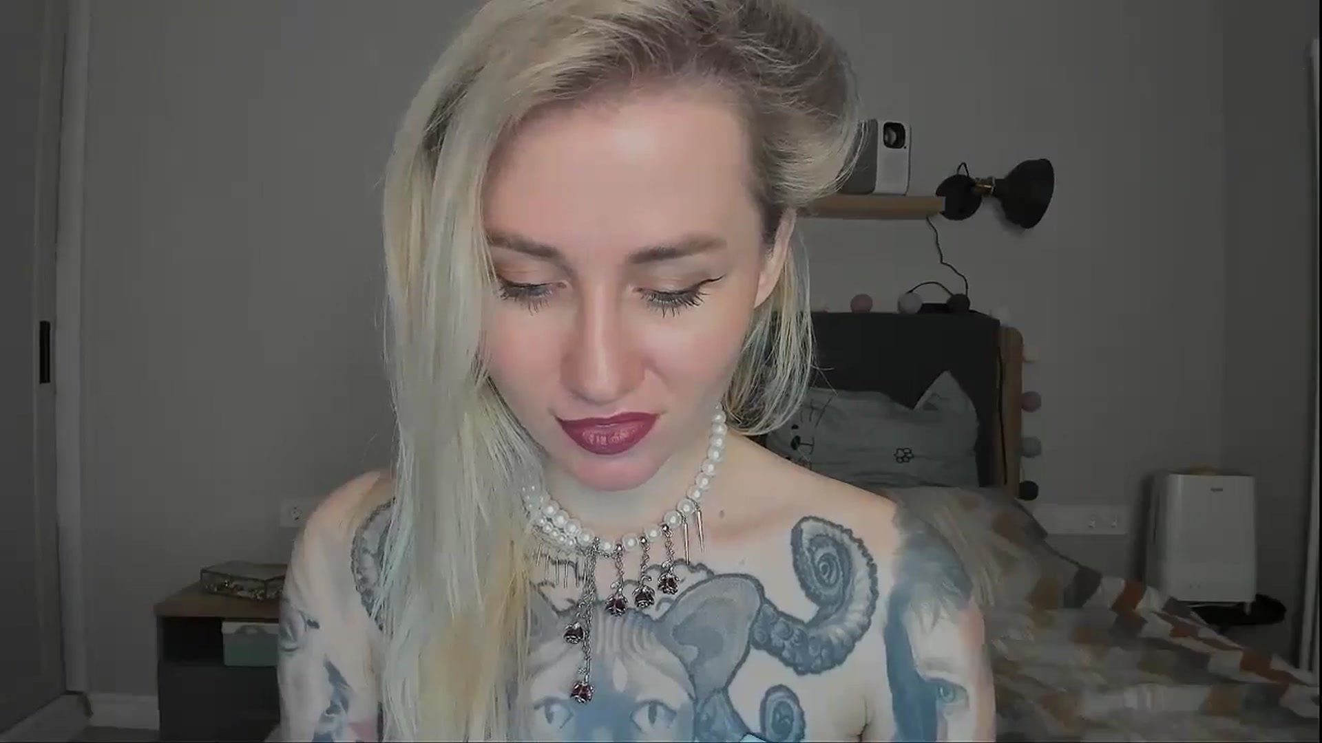 Gallery image thumbnail from Alexa_Smithhh's myfreecams stream on, 11/17/2024, 21:09 image 15 of 20