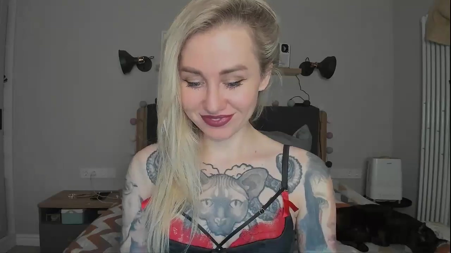 Gallery image thumbnail from Alexa_Smithhh's myfreecams stream on, 11/19/2024, 19:18 image 7 of 20