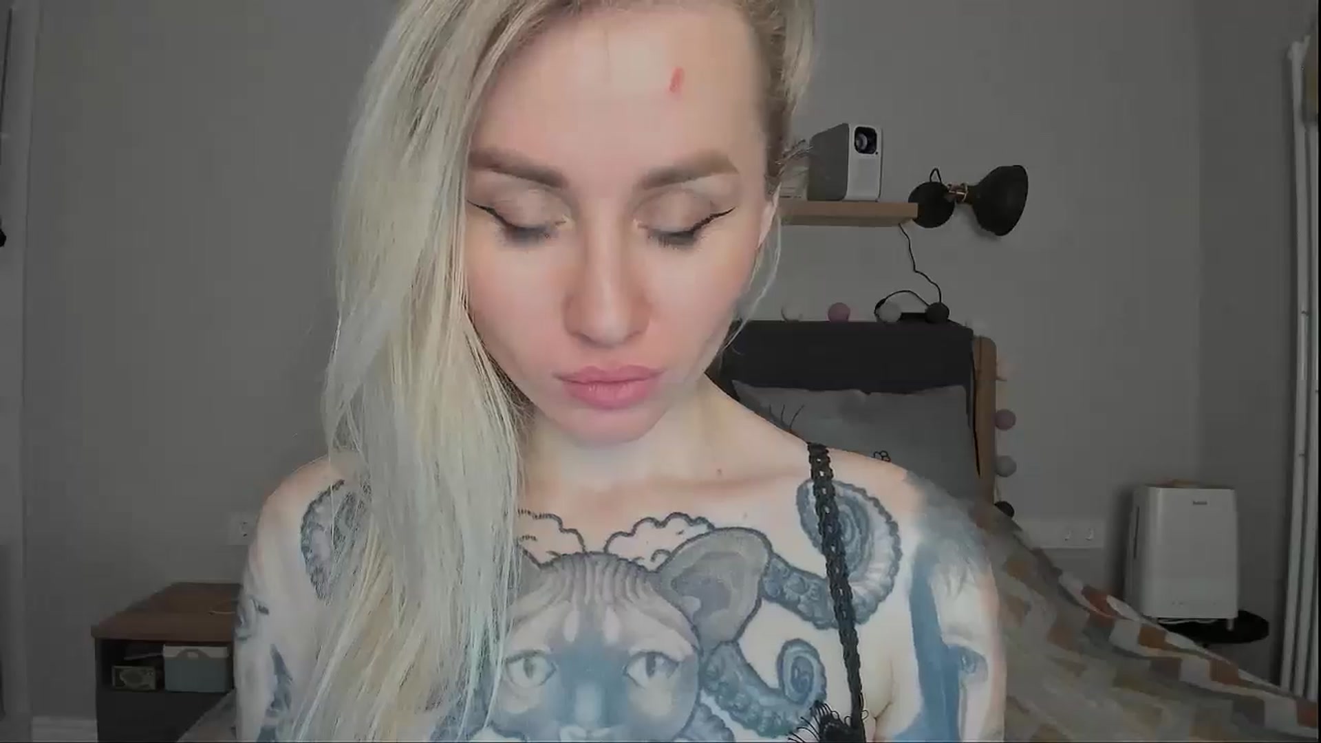 Gallery image thumbnail from Alexa_Smithhh's myfreecams stream on, 11/24/2024, 19:31 image 17 of 20