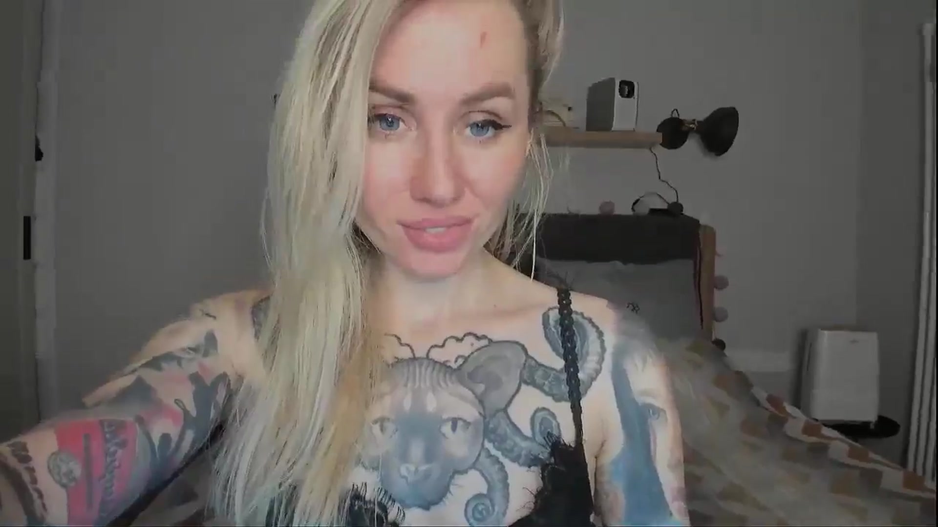 Gallery image thumbnail from Alexa_Smithhh's myfreecams stream on, 11/24/2024, 19:31 image 20 of 20