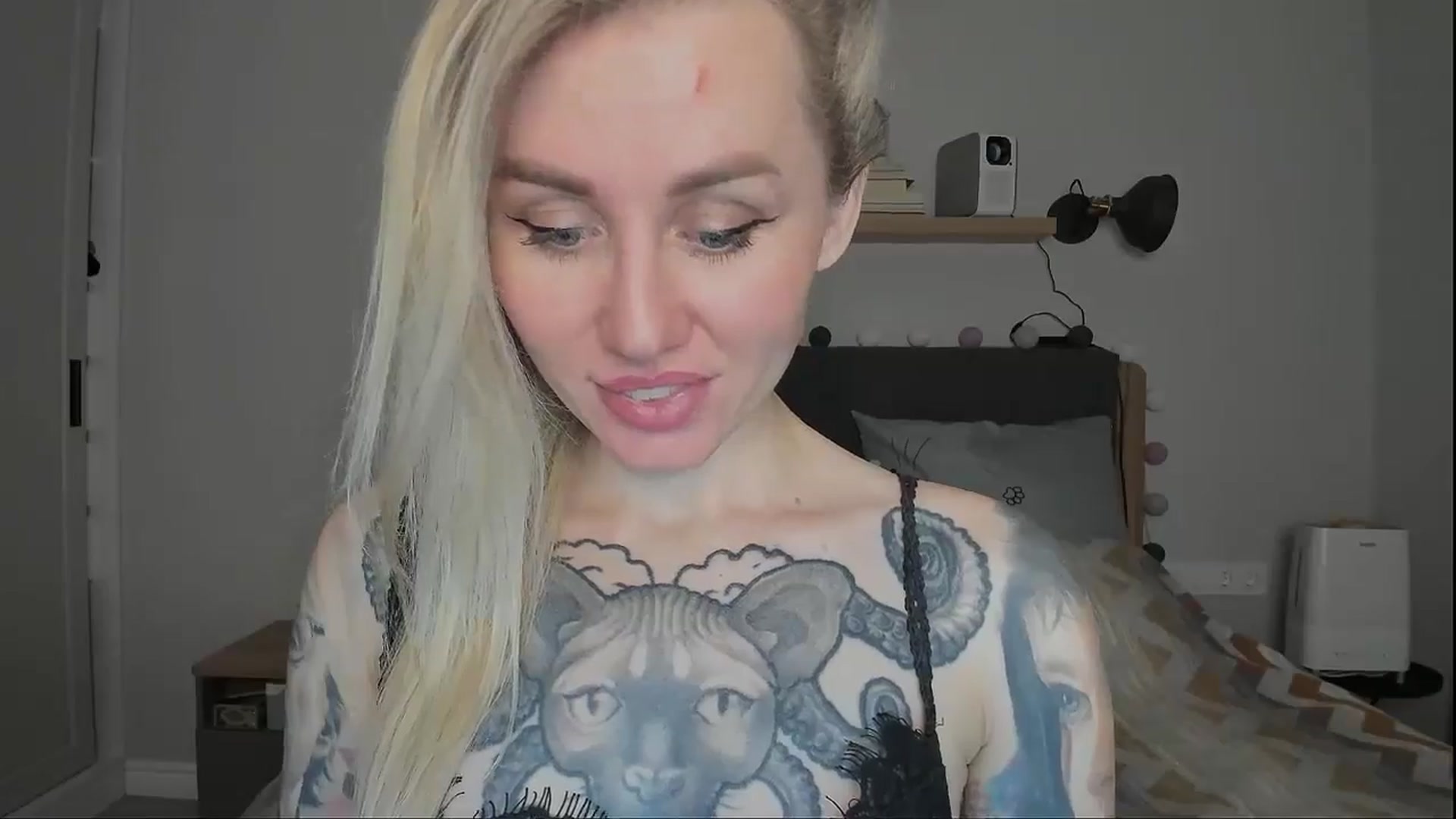 Gallery image thumbnail from Alexa_Smithhh's myfreecams stream on, 11/24/2024, 19:31 image 9 of 20