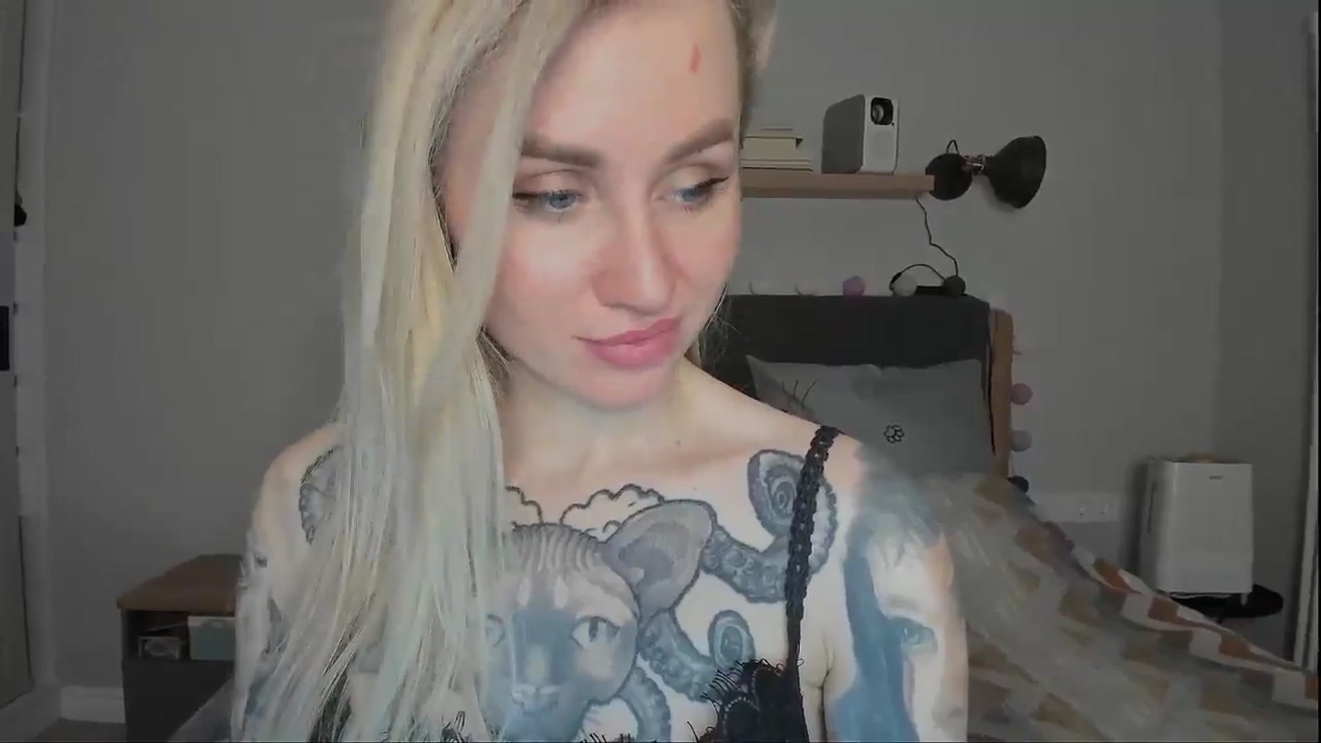 Gallery image thumbnail from Alexa_Smithhh's myfreecams stream on, 11/24/2024, 19:31 image 15 of 20